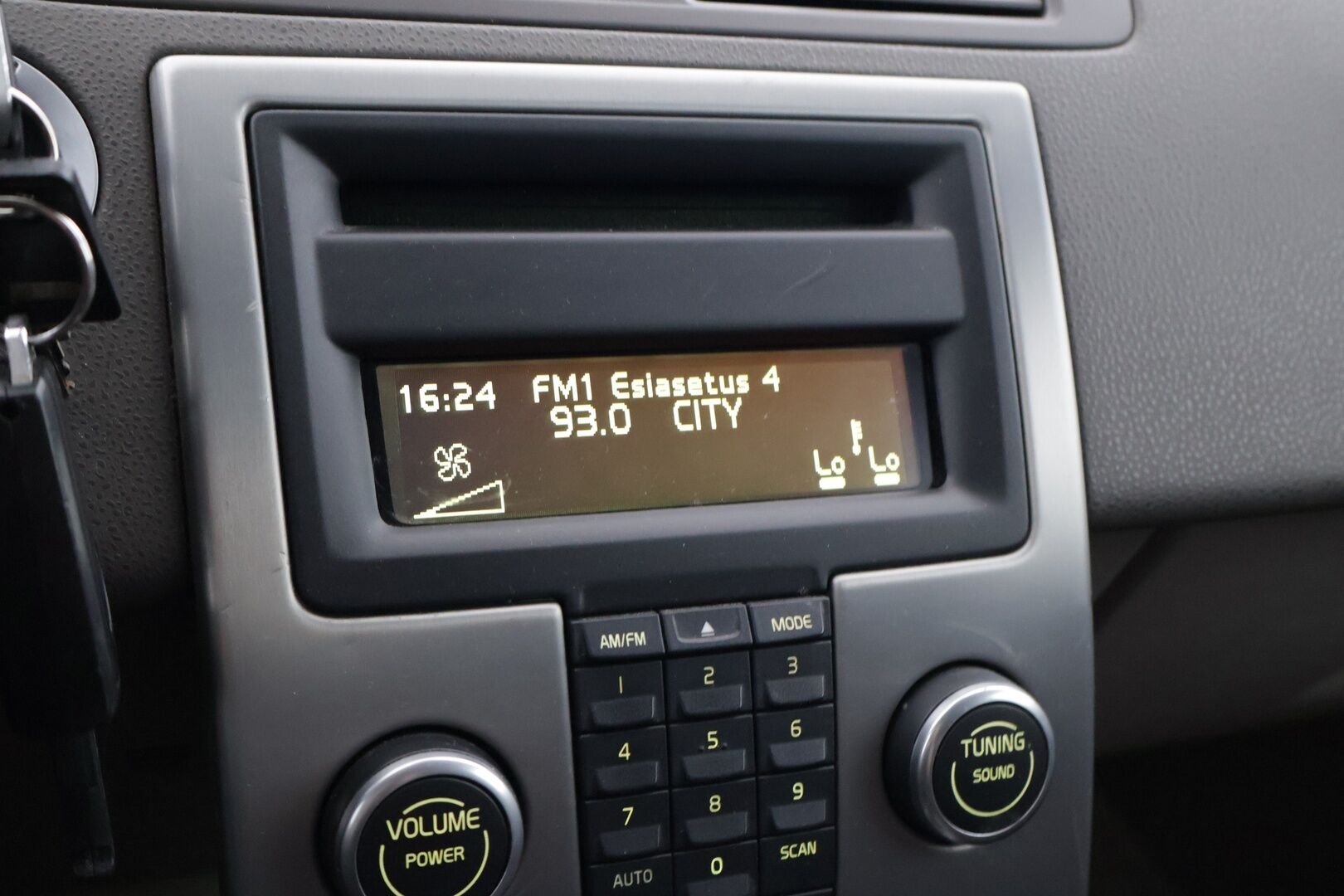 Volvo V50 2007 2,0D Kinetic aut - YritysOutlet - Myydään vain yrityksille - | Suomi-auto | Vetokoukku | Aut. ilmastointi | Jakopää 2025 | 2x renkaat ja vanteet |