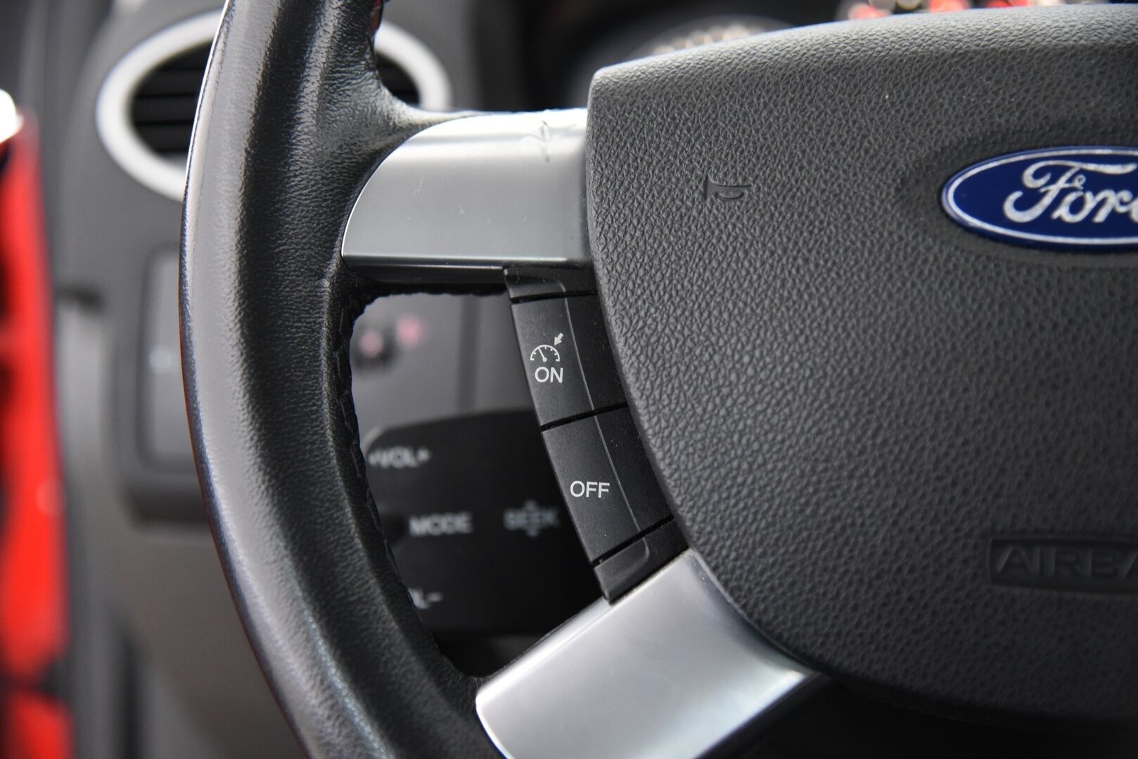 Ford Focus 2007 1,6 100hv Trend Wagon M5 / Tämä auto myydään YritysOutlet -valikoimasta vain yritykselle / - 2x renkaat & vanteet! / Hyvät huollot / 9kk leimaa jäljellä