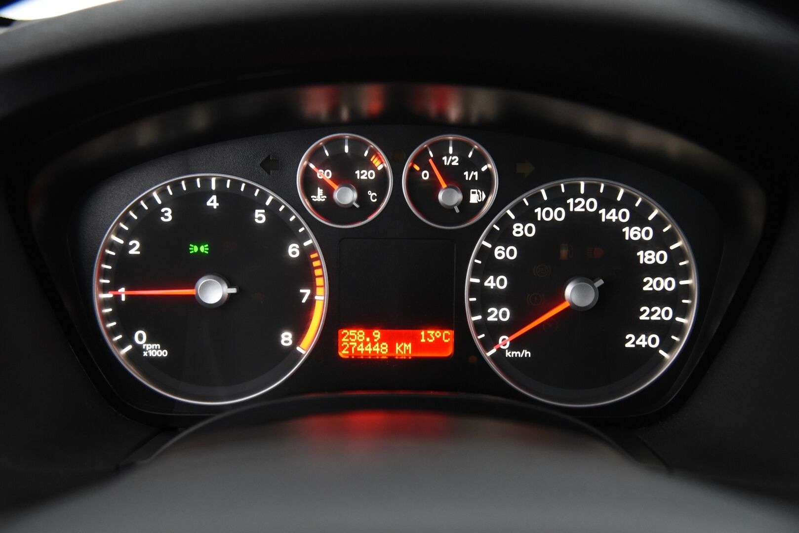 Ford Focus 2007 1,6 100hv Trend Wagon M5 / Tämä auto myydään YritysOutlet -valikoimasta vain yritykselle / - 2x renkaat & vanteet! / Hyvät huollot / 9kk leimaa jäljellä