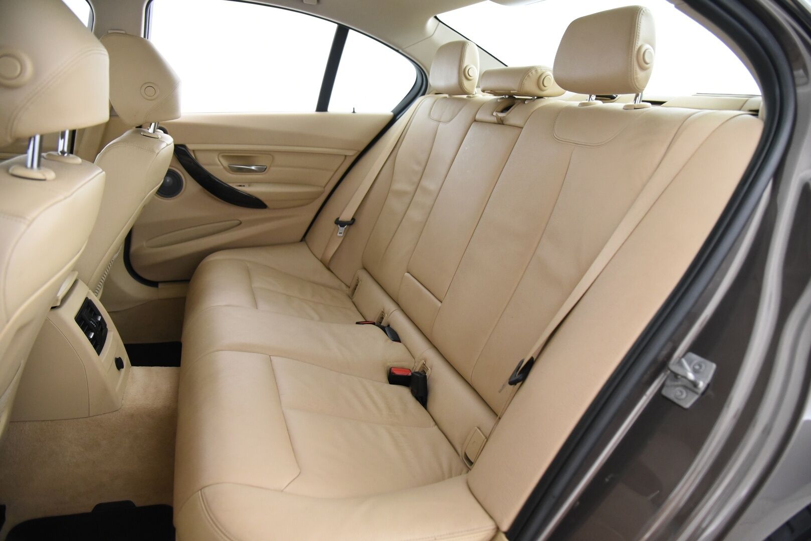 BMW 328 2013 TwinPower Turbo A xDrive F30 Sedan Business Luxury / Adapt. vak. / Harman/Kardon / Vaaleat nahat / Xenon - Tehokas ja luotettava bensa neliveto!