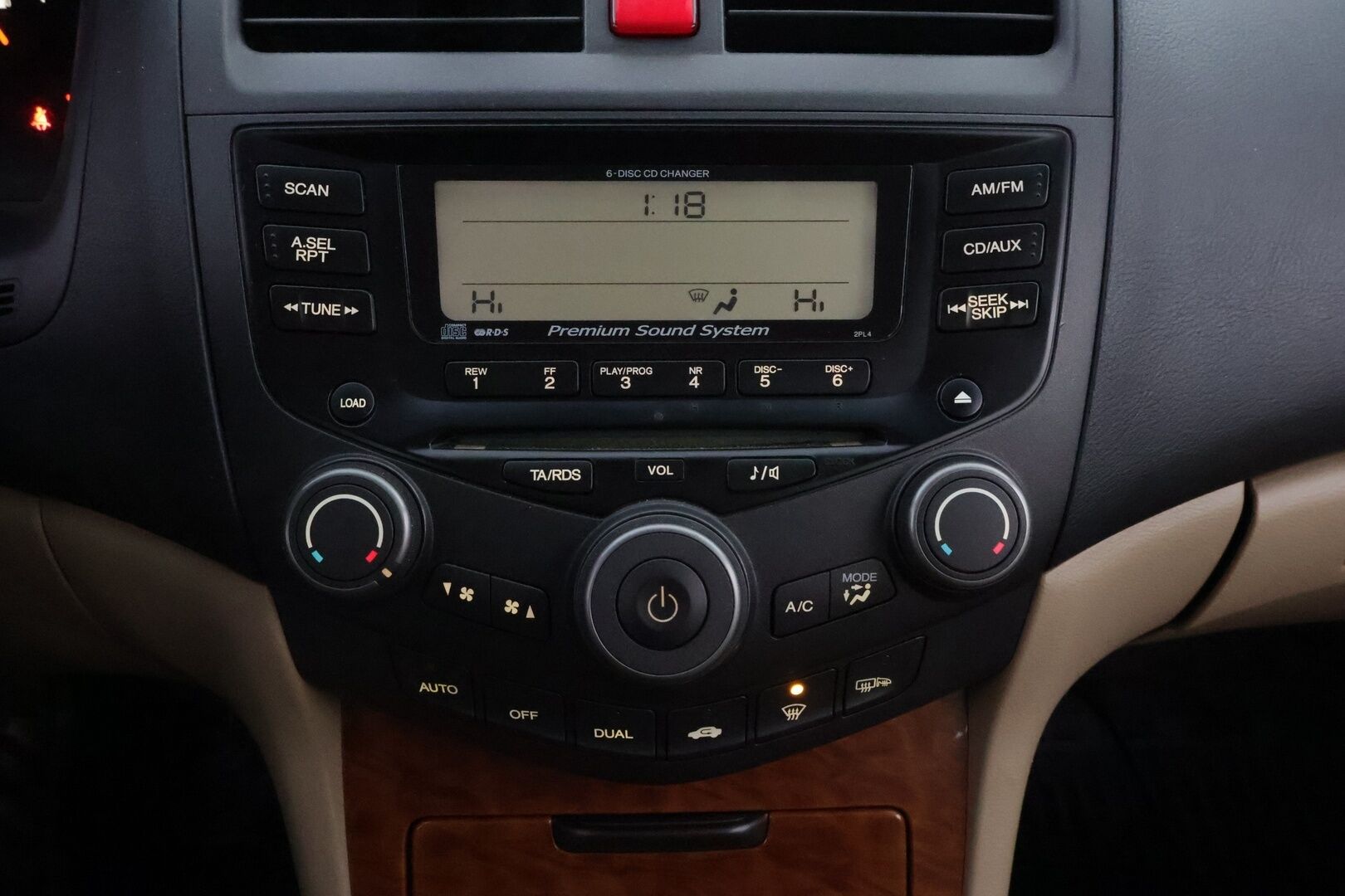 Honda Accord 2006 *MYYDÄÄN HUUTOKAUPAT.COM*