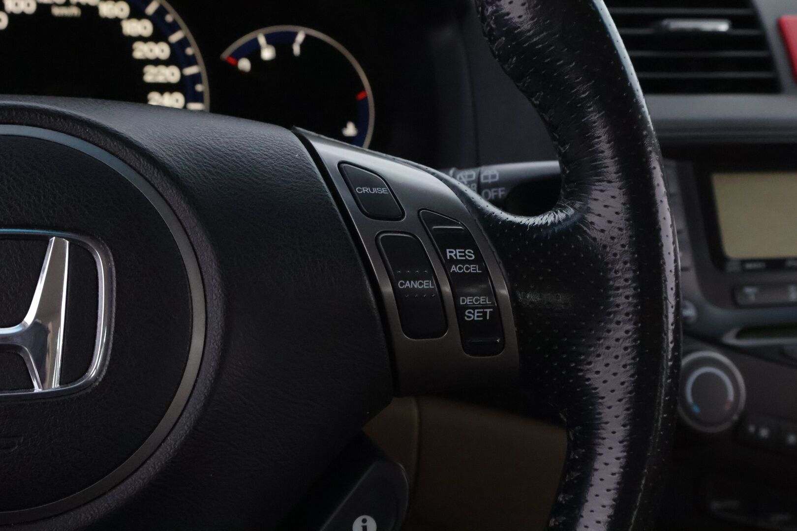 Honda Accord 2006 *MYYDÄÄN HUUTOKAUPAT.COM*