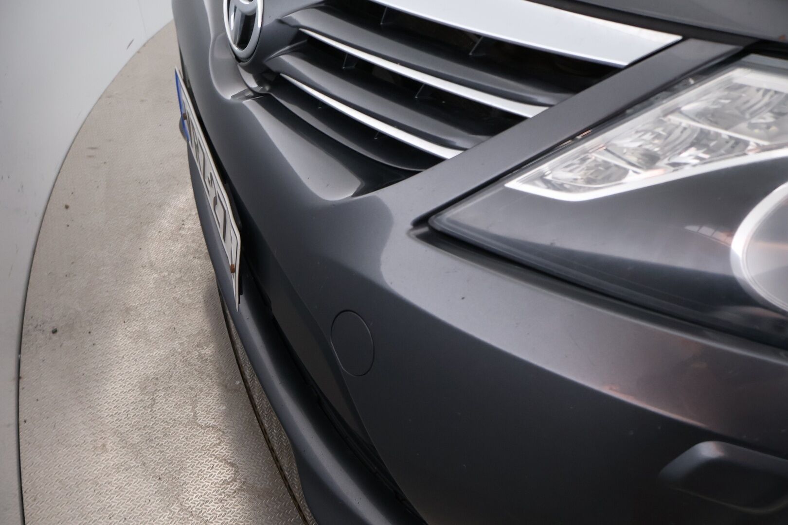 Toyota Avensis 2012 MYYDÄÄN HUUTOKAUPAT.COM