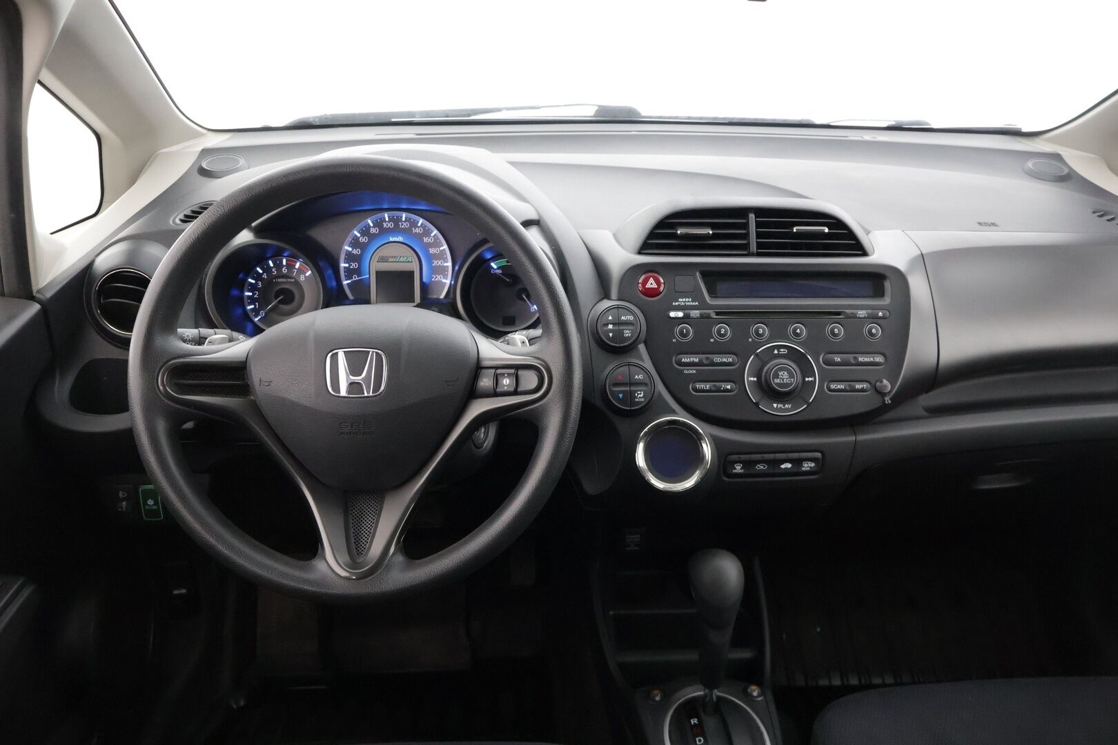 Honda Jazz 2013 5D Hybrid Comfort * Lohko+ sisäpistoke / Aut. Ilmastointi / 2x Hyvät renkaat! / Hyvin huollettu *