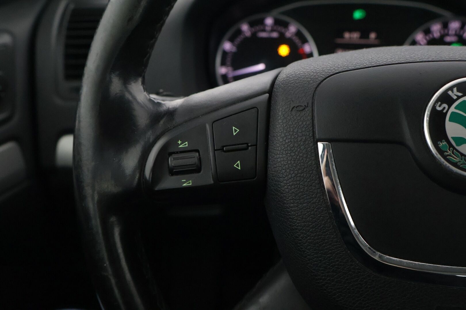 Skoda Octavia 2012 1,4 TSI Elegance DSG Autom. *Myydään Huutokaupat.com* - *Myydään Huutokaupat.com* Vetokoukku / Lohko + Sisäpistoke / Suomiauto / Vakkari / Bluetooth /  