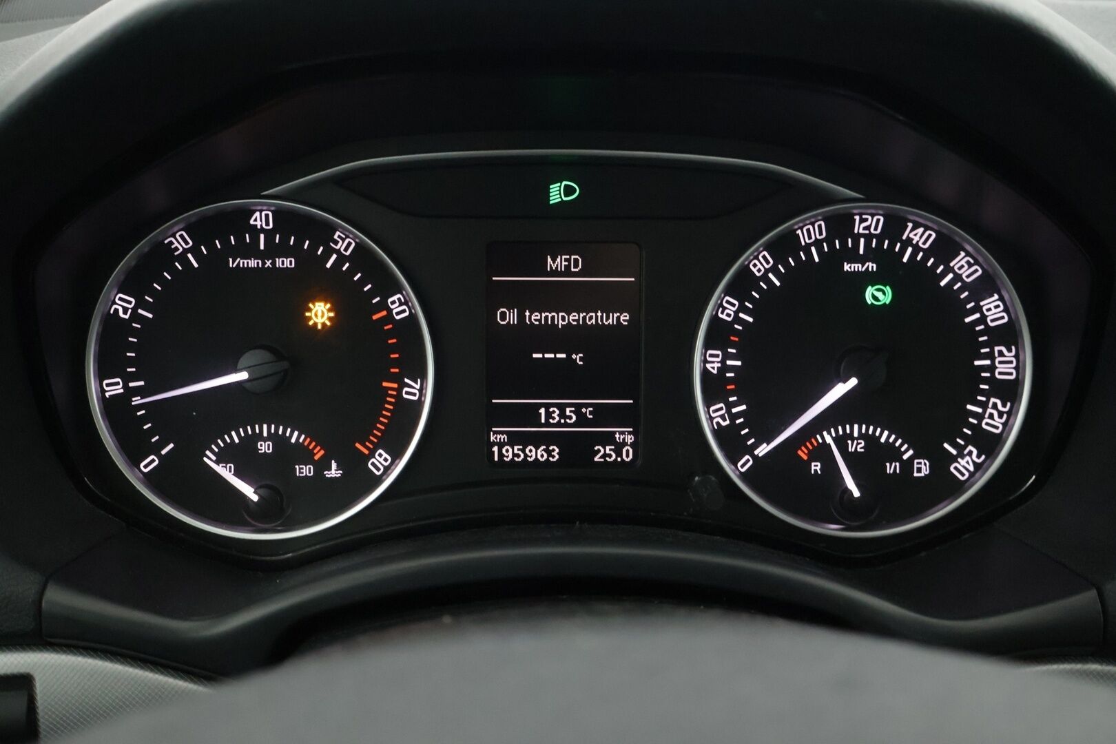 Skoda Octavia 2012 1,4 TSI Elegance DSG Autom. *Myydään Huutokaupat.com* - *Myydään Huutokaupat.com* Vetokoukku / Lohko + Sisäpistoke / Suomiauto / Vakkari / Bluetooth /  