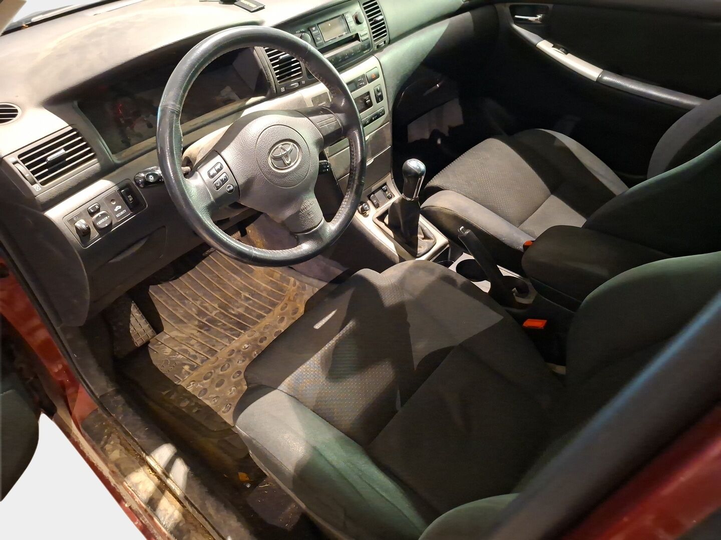 Toyota Corolla 2006 5D COROLLA STW 1.6 - YritysOutlet - Myydään vain yrityksille -  | Vakkari | Lohko | Ilmastointi | Koukku | Suomi-auto |