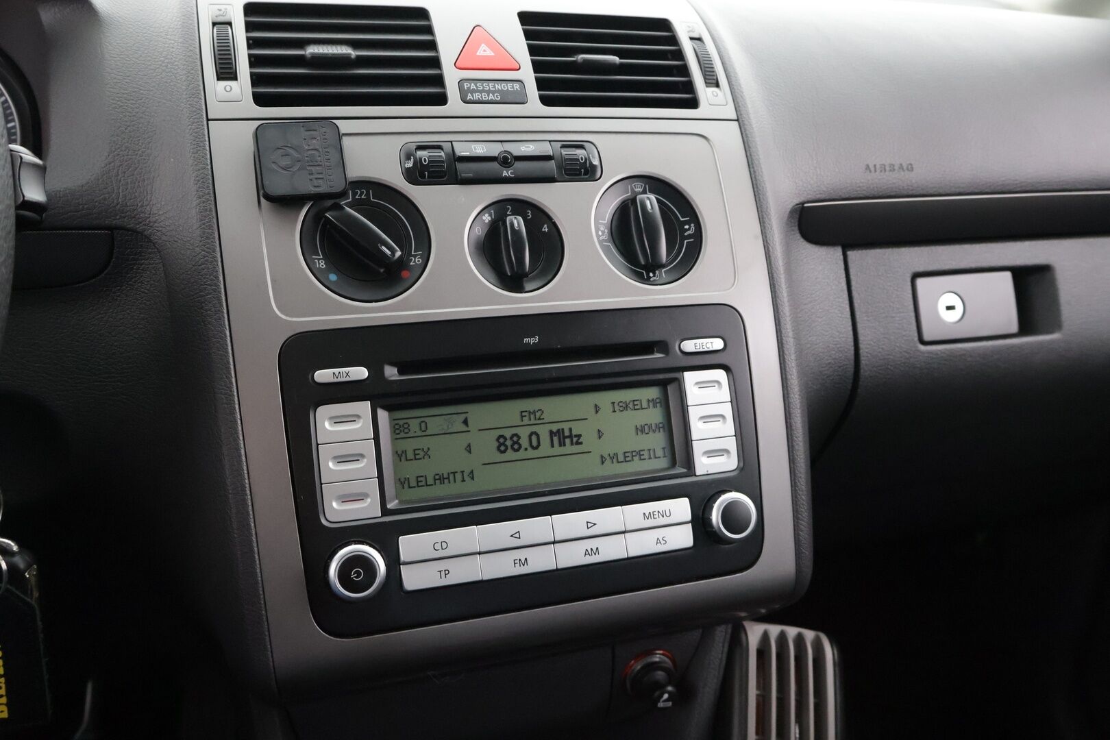 Volkswagen Touran 2008 Conceptline 1,9 TDI 77 kW 7-hlö *YritysOutlet - Myydään vain yrityksille * - ** Lohko / Vakkari / Leimaa 11/26 asti / Kahdet renkaat **