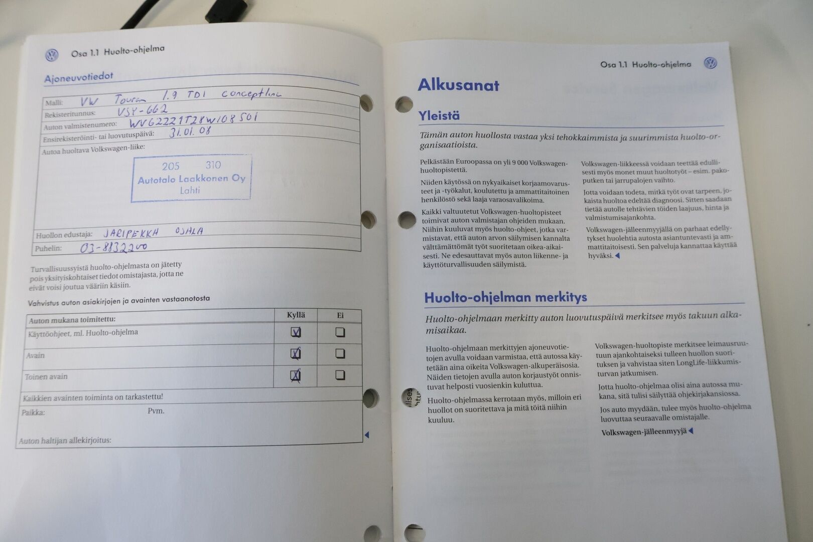 Volkswagen Touran 2008 Conceptline 1,9 TDI 77 kW 7-hlö *YritysOutlet - Myydään vain yrityksille * - ** Lohko / Vakkari / Leimaa 11/26 asti / Kahdet renkaat **