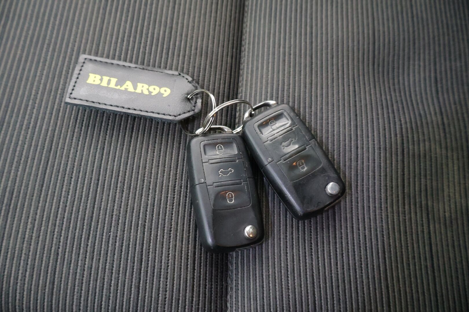 Volkswagen Touran 2008 Conceptline 1,9 TDI 77 kW 7-hlö *YritysOutlet - Myydään vain yrityksille * - ** Lohko / Vakkari / Leimaa 11/26 asti / Kahdet renkaat **