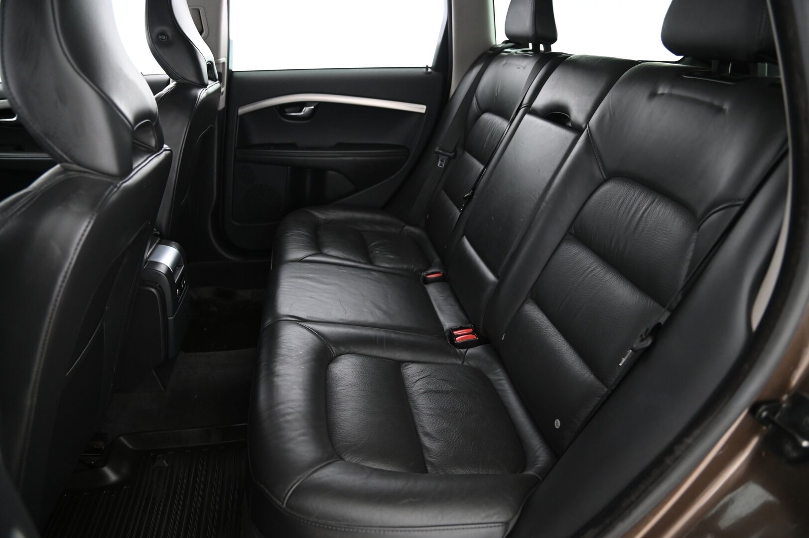 Volvo XC70 2012 D3 AWD Summum aut.  *Adapt. vak / Nahat  /Muistipenkki/  Pa-Lämmitin/  Kessy/  Koukku/  Bliss* - Suomiauto / Hyvin huollettu / Jakohihna vaihdettu 03/2023
