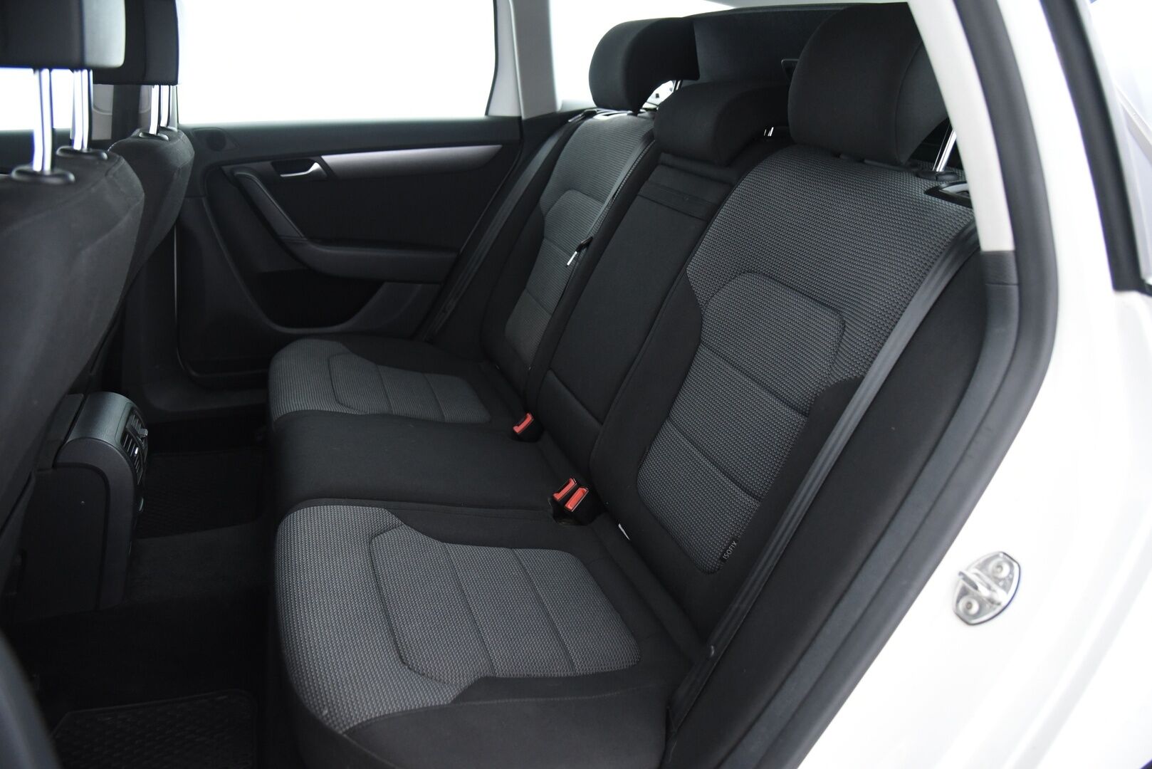 Volkswagen Passat 2012 Variant Comfortline 1,4 TSI MultiFuel 118 kW (160 hv) DSG-aut / Myydään huutokaupat.com:issa! - Myydään vain huutokaupat.com:issa! 