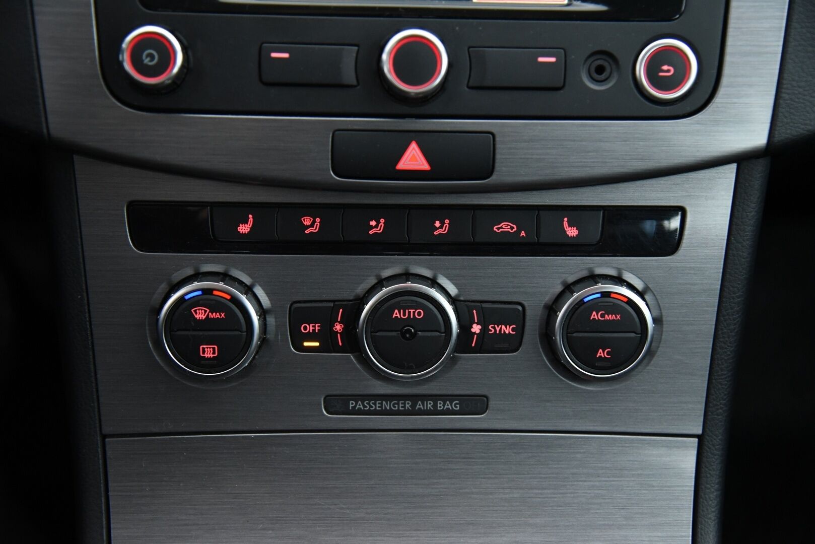 Volkswagen Passat 2012 Variant Comfortline 1,4 TSI MultiFuel 118 kW (160 hv) DSG-aut / Myydään huutokaupat.com:issa! - Myydään vain huutokaupat.com:issa! 