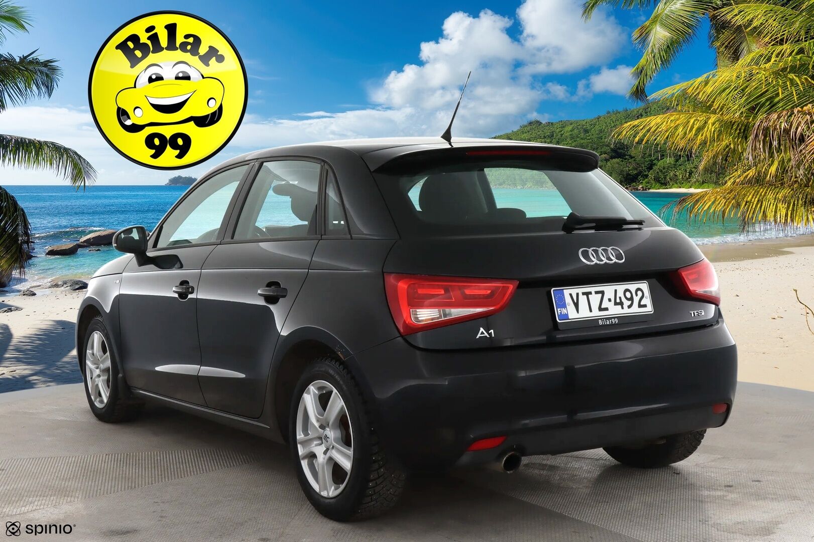 Audi A1 2012 Attraction 1,2 TFSI Start-Stop ** Lohko / Vakkari / S-Line ulko - Suomi auto / Jakoketju tehty / Juuri huollettu