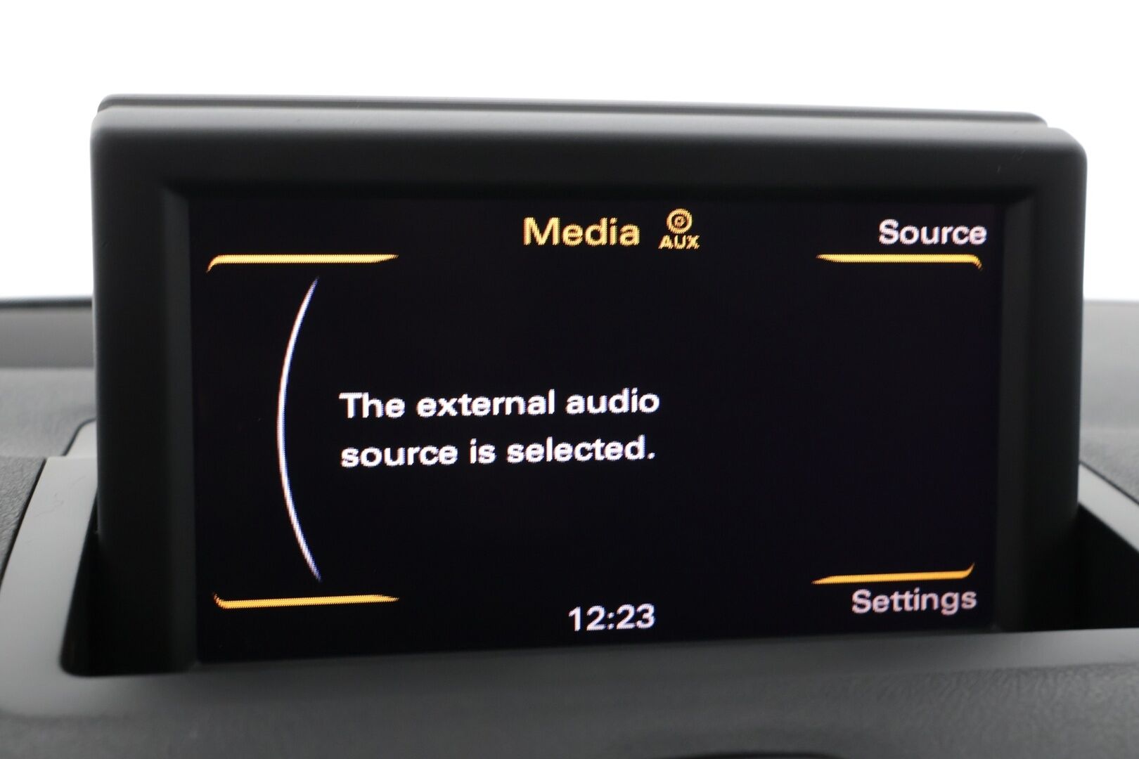 Audi A1 2012 Attraction 1,2 TFSI Start-Stop ** Lohko / Vakkari / S-Line ulko - Suomi auto / Jakoketju tehty / Juuri huollettu