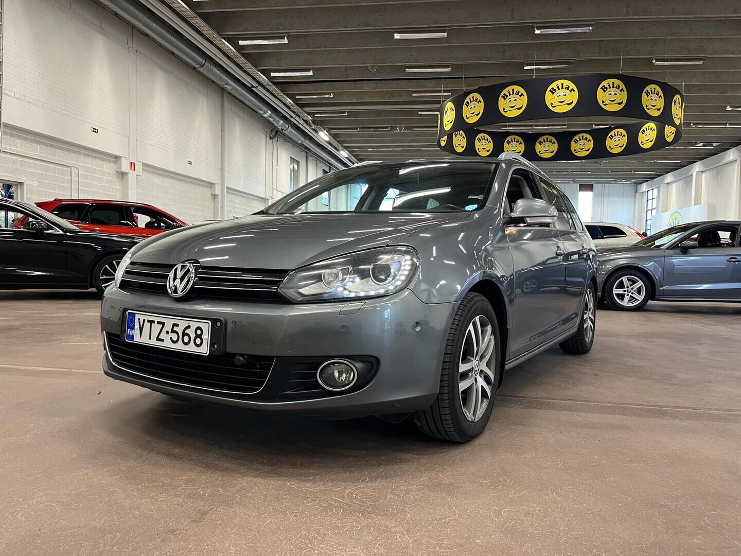 Volkswagen Golf 2012 Variant Highline 1,4 TSI 90 kW (122 hv) DSG-automaatti - JUURI TULLUT | Koukku | Kangas-Alcantara | Vakkari | Xenon | Lohko sisätilanlämmittimellä | Tutkat