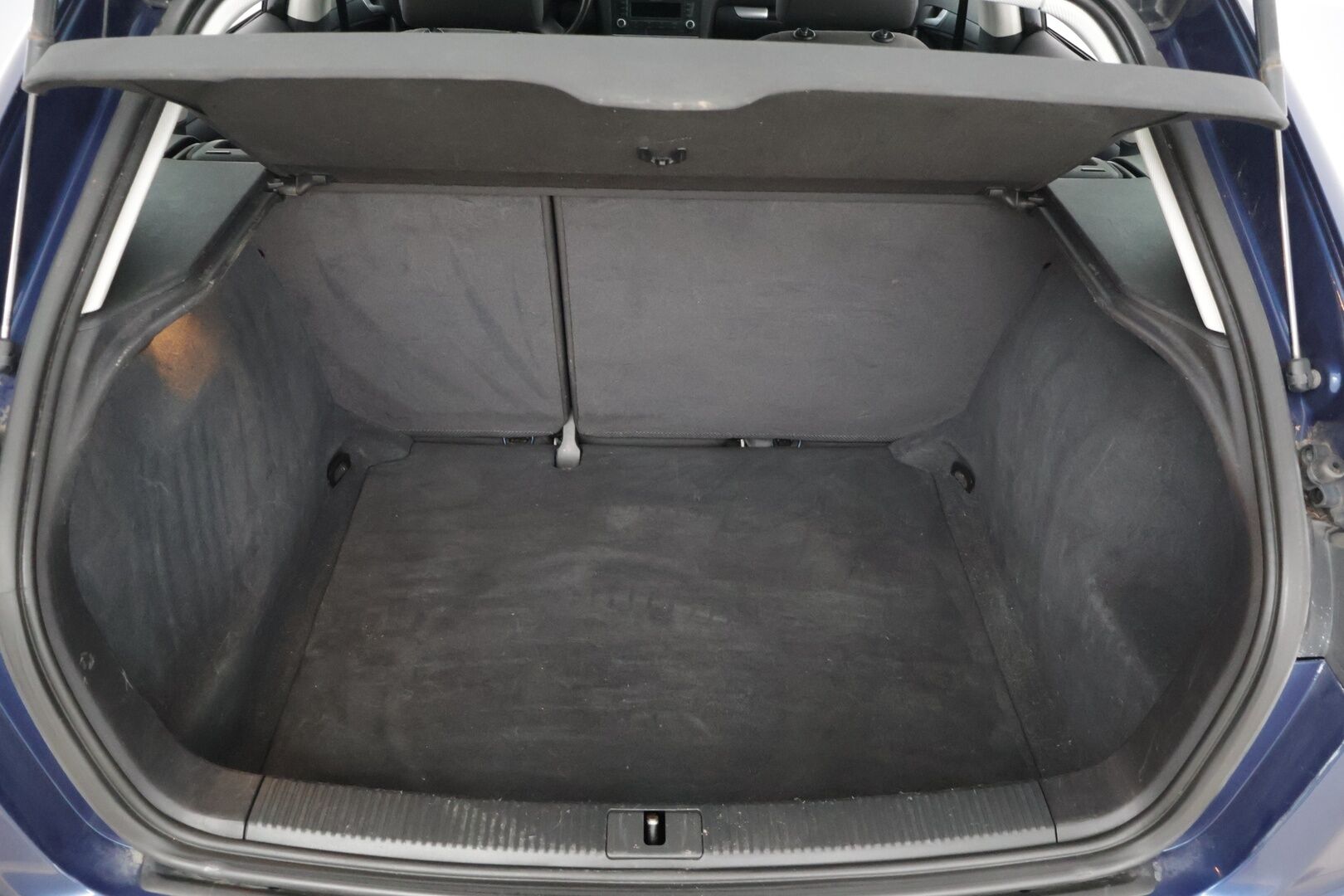 Audi A3 2012 Sportback Attraction S line Business Plus 1,2 TFSI 77 kW Start-Stop // Lohko / Bi-Xenon / Vakkari / Suomi-auto // - Viimeinen huolto 146tkm 3/2025 / Kahdet hyvät renkaat