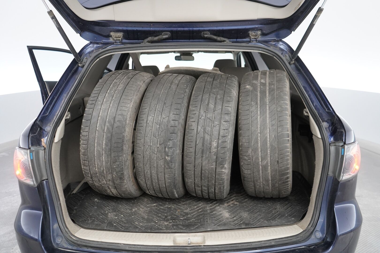 Mazda 6 2007 YritysOutlet - Myydään vain yrityksille - – Tämä auto myydään YritysOutlet -valikoimasta vain yritykselle