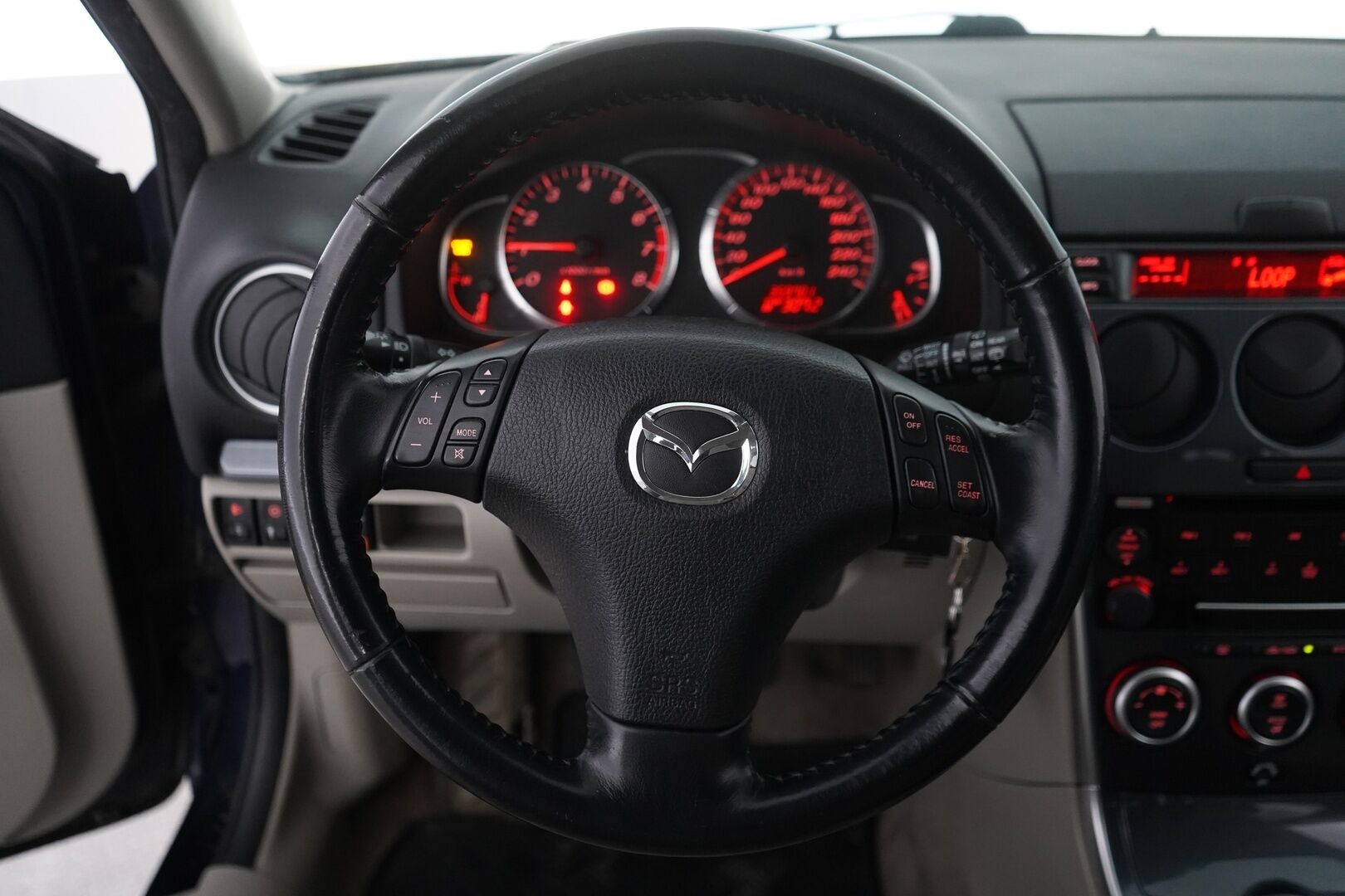 Mazda 6 2007 YritysOutlet - Myydään vain yrityksille - – Tämä auto myydään YritysOutlet -valikoimasta vain yritykselle