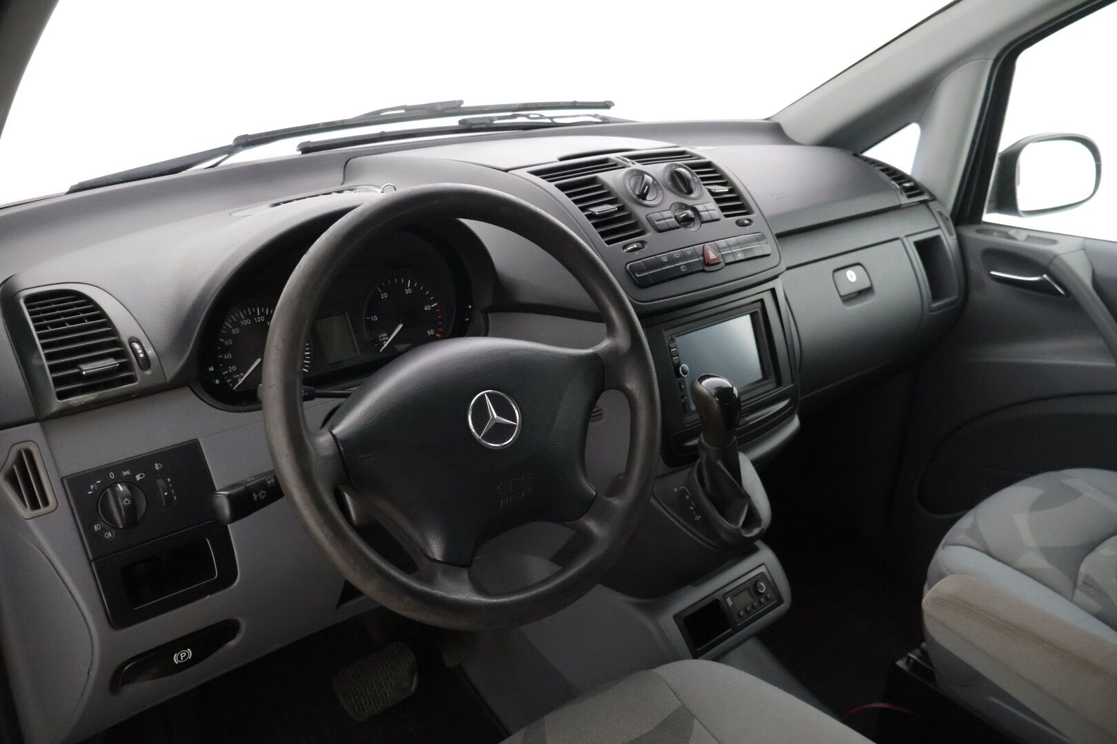 Mercedes-Benz Viano 2008 VIANO CDI 2.0 * Webasto / P-kamera / Bluetooth* - *Juuri katsastettu / täydellinen matkailuauto*