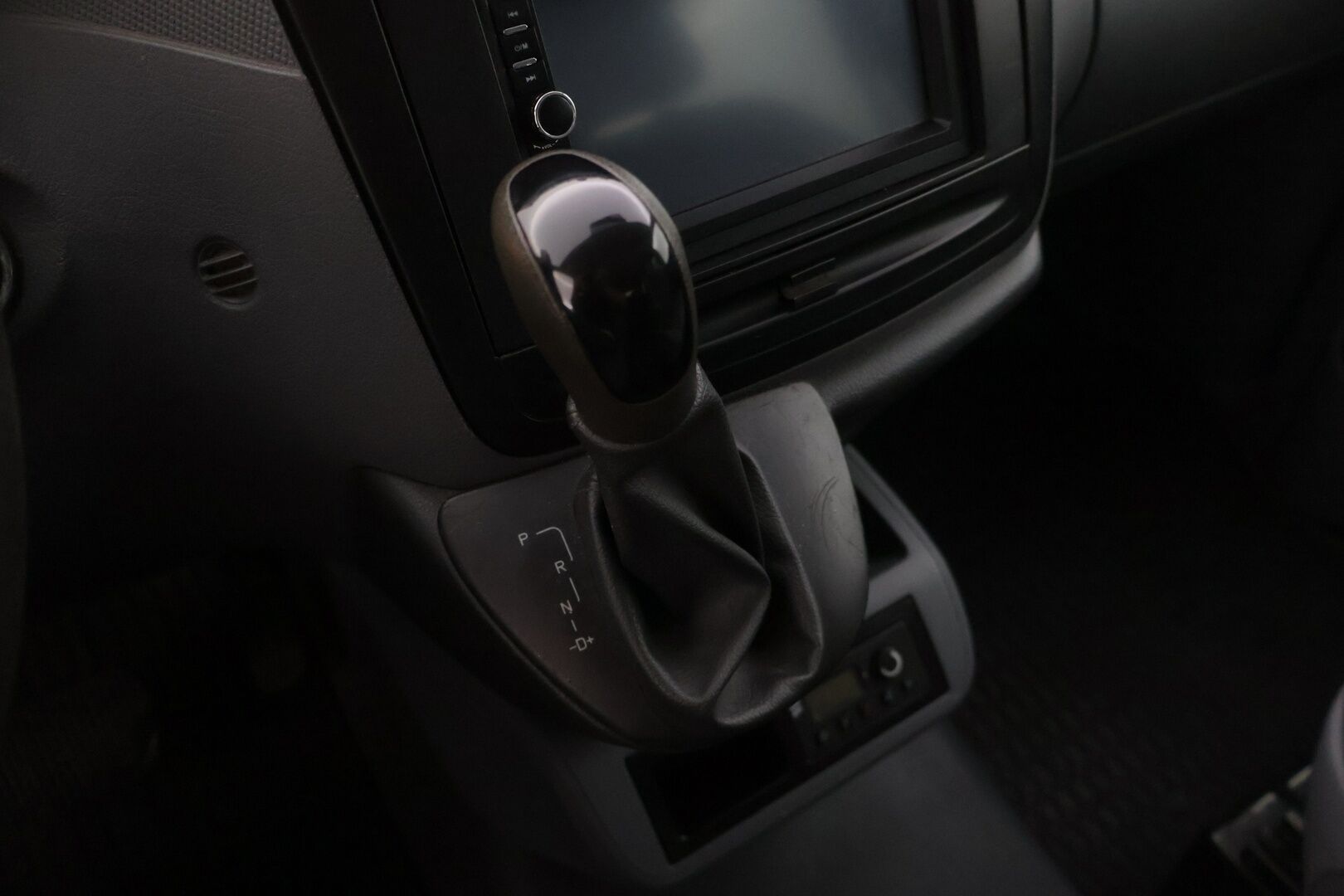 Mercedes-Benz Viano 2008 VIANO CDI 2.0 * Webasto / P-kamera / Bluetooth* - *Juuri katsastettu / täydellinen matkailuauto*