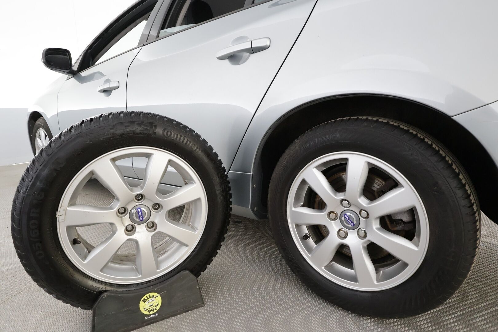 Volvo S60 2014 T4 Kinetic aut * Suomi-auto / Vakkari / CD-Soitin / AC / Kahdet renkaat aluvanteilla * - Lohkolämmitin