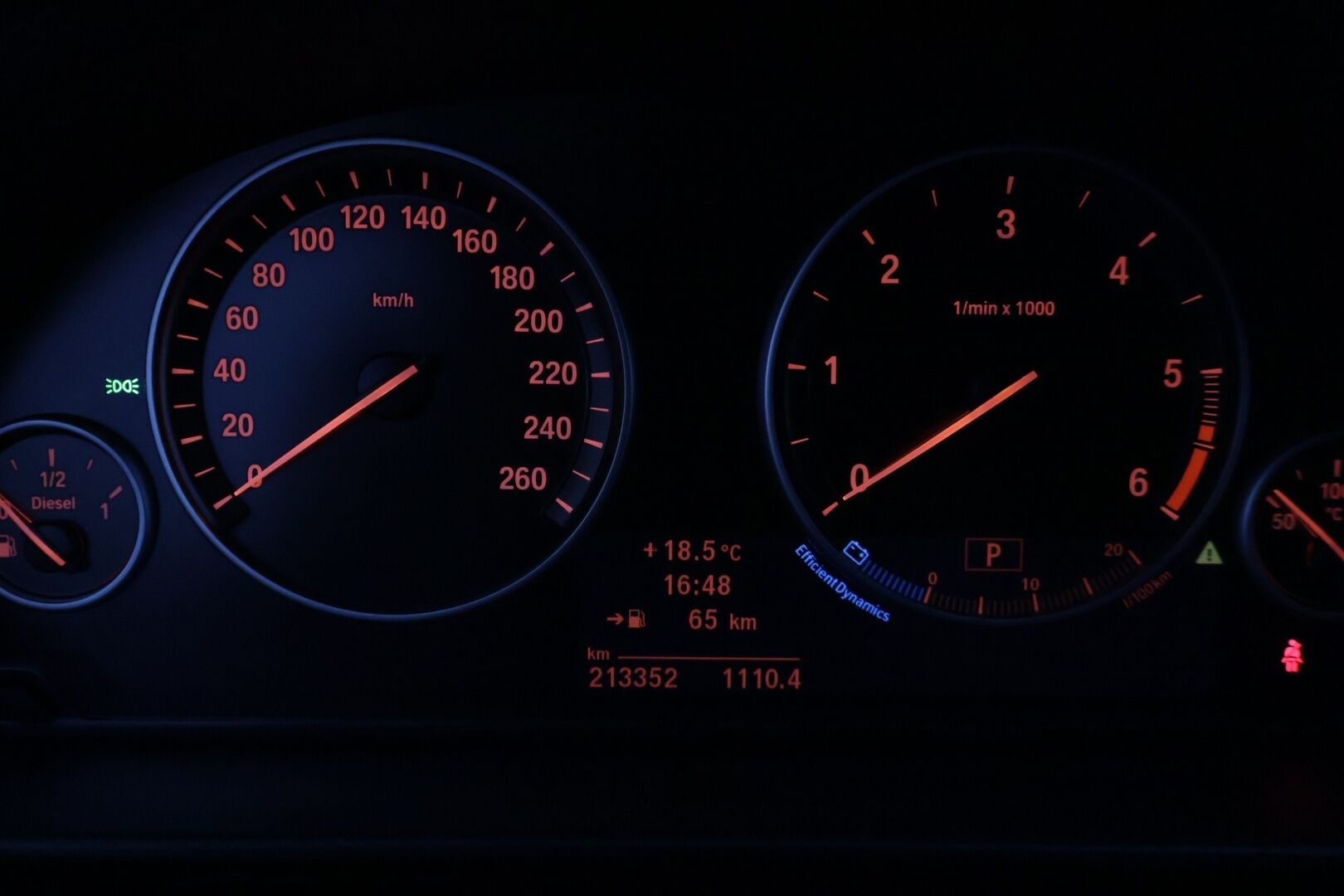 BMW 520 2013 TwinPower Turbo A F11 Touring Business Automatic - Webasto | Juuri katsastettu! | Sport-vaihteisto | Suomi-auto | Upea huoltohistoria! | Tutkat | M-Sport alusta