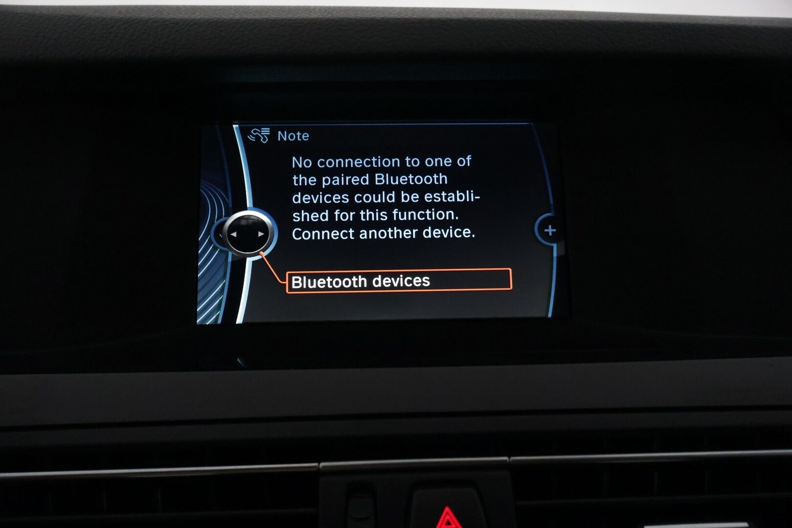 BMW 520 2013 TwinPower Turbo A F11 Touring Business Automatic - Webasto | Juuri katsastettu! | Sport-vaihteisto | Suomi-auto | Upea huoltohistoria! | Tutkat | M-Sport alusta