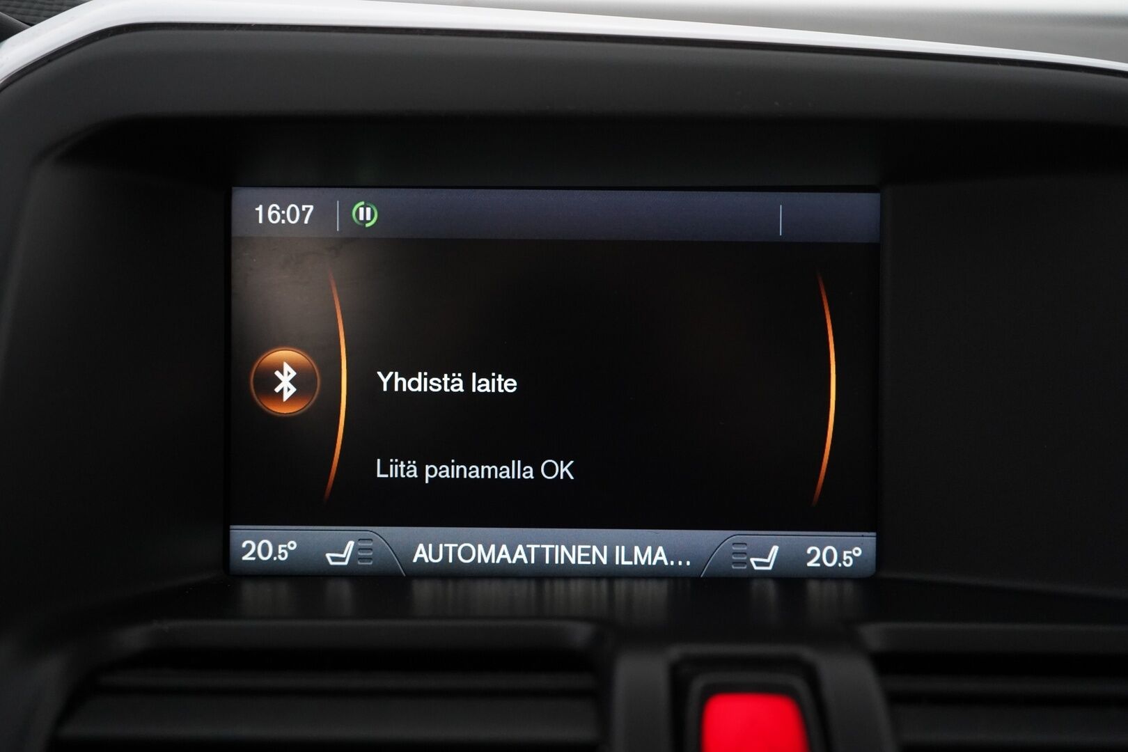 Volvo XC60 2014 D4 AWD Summum Aut. *Webasto / Vakkari / Koukku / Nahat / Digimittaristo* - Suomi-auto / Särmä huoltohistoria / Tuulilasi uusittu juuri / Juuri katsastettu / Jakohihna vaihdettu 263tkm - HULLU BLACKWEEK KORKOTARJOUS 2,49%