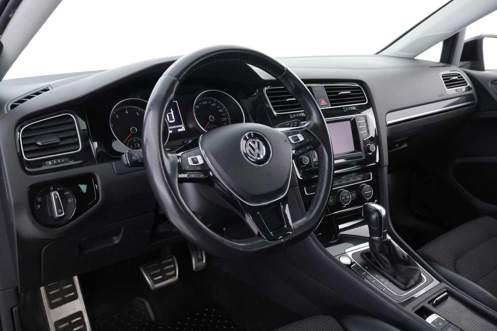 Volkswagen Golf 2013 Highline 1,4 TSI 103 kW (140 hv) ACT BlueMotion Technology DSG-automaatti - Webasto | Adapt.Vakkari | Kattoluukku | Peruutuskamera | Bi-Xenon | Vetokoukku | Hieronta | KeylessGo | Supervarusteet!