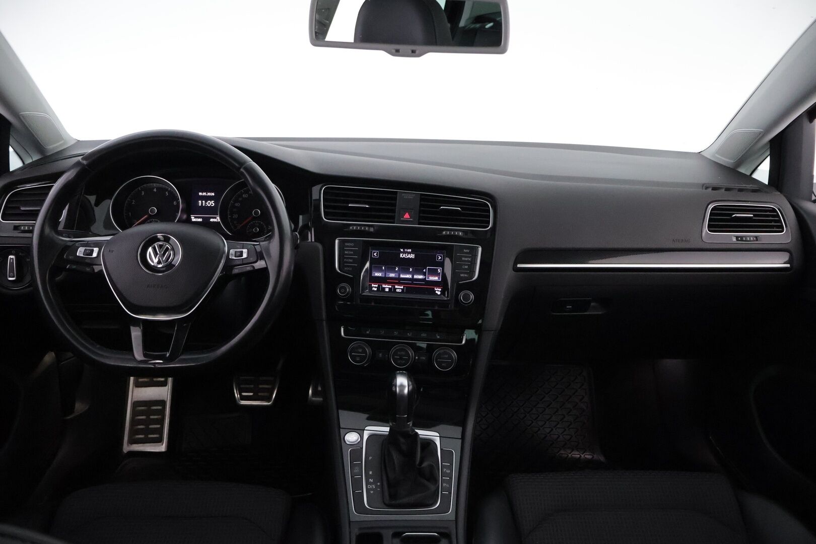 Volkswagen Golf 2013 Highline 1,4 TSI 103 kW (140 hv) ACT BlueMotion Technology DSG-automaatti - Webasto | Adapt.Vakkari | Kattoluukku | Peruutuskamera | Bi-Xenon | Vetokoukku | Hieronta | KeylessGo | Supervarusteet!
