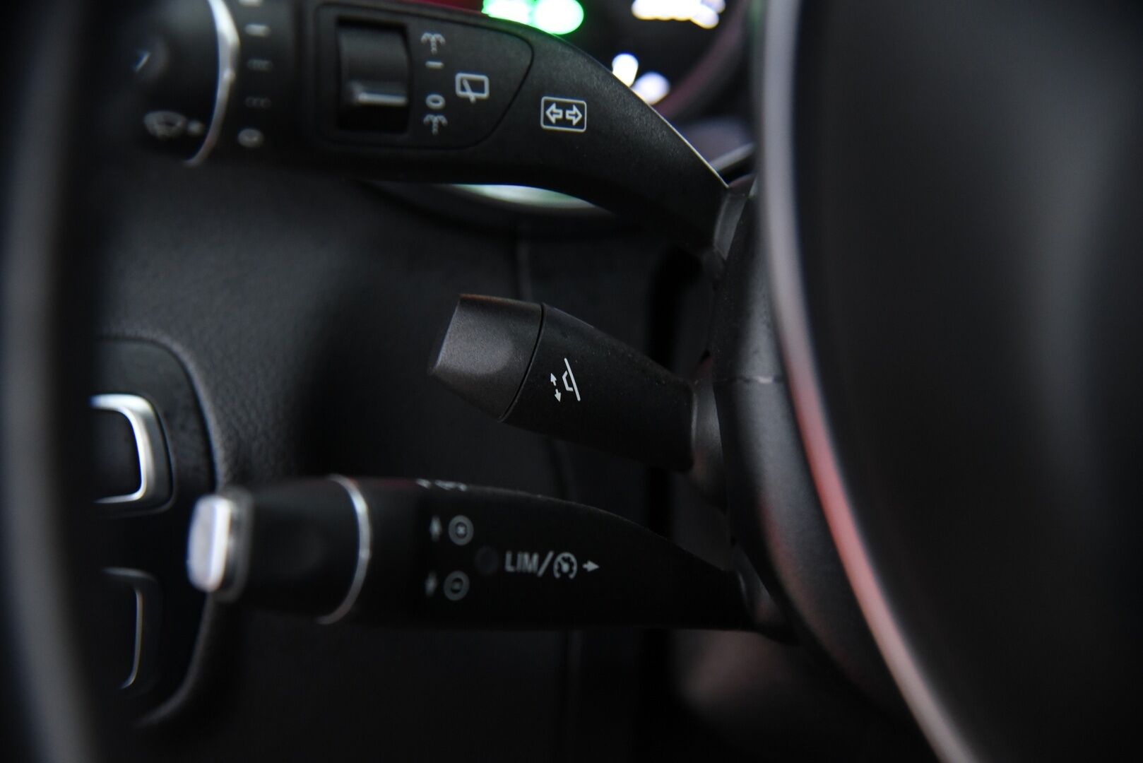 Mercedes-Benz C 2018 250 d T A Premium Business AMG / IHC+ / Nahkasisusta / Muistipenkit / 360° / Ambient / - Harvinainen ja Tehokas 204hv malli! - HULLUT VÄLIPÄIVÄT KORKOTARJOUS 2,49%