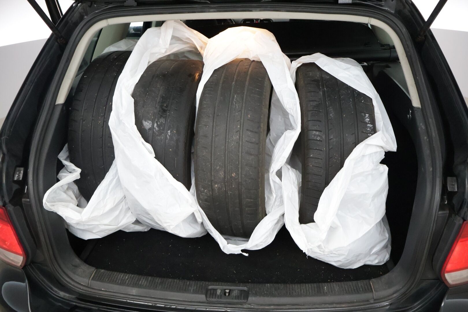 Volkswagen Golf 2010 Variant Highline 1,6 TDI 77 kW (105 hv) BlueMotion Technology DSG-automaatti *YritysOutlet - Myydään vain yrityksille* - *YritysOutlet - Myydään vain yrityksille*