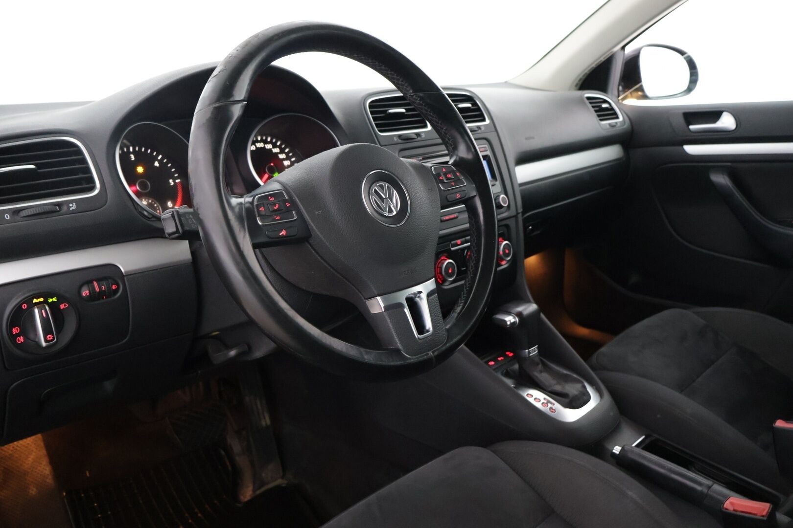 Volkswagen Golf 2010 Variant Highline 1,6 TDI 77 kW (105 hv) BlueMotion Technology DSG-automaatti *YritysOutlet - Myydään vain yrityksille* - *YritysOutlet - Myydään vain yrityksille*