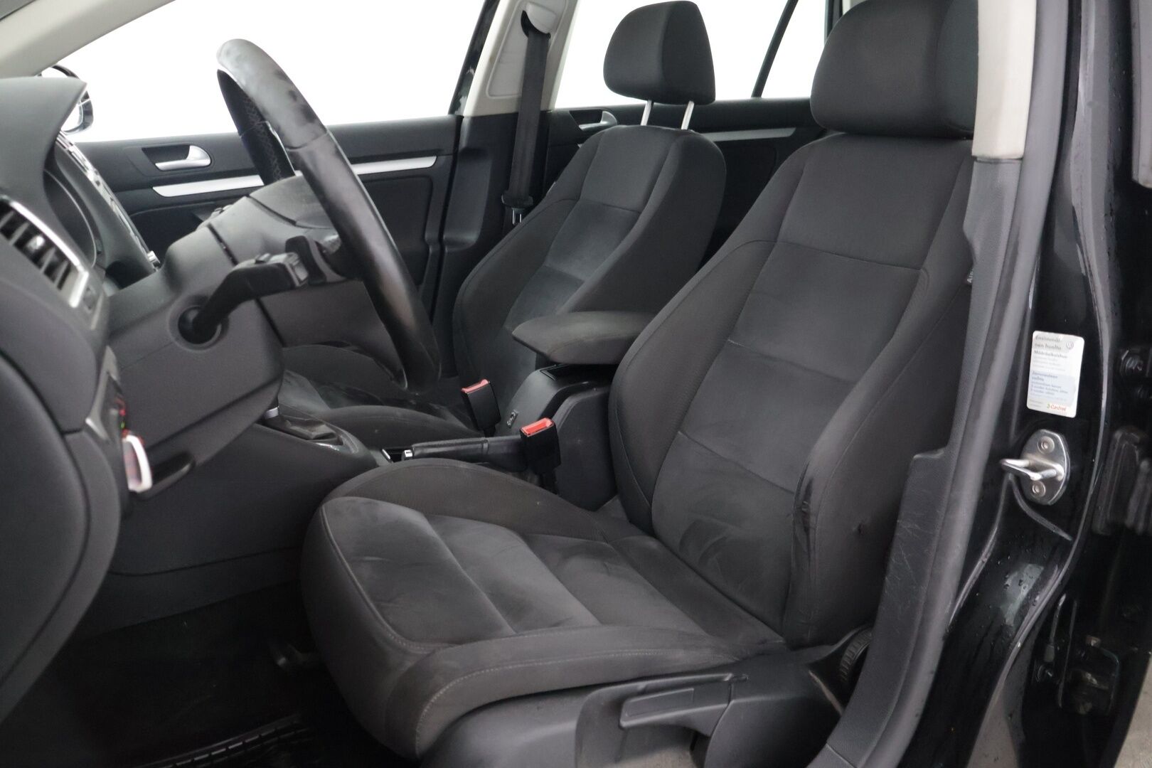 Volkswagen Golf 2010 Variant Highline 1,6 TDI 77 kW (105 hv) BlueMotion Technology DSG-automaatti *YritysOutlet - Myydään vain yrityksille* - *YritysOutlet - Myydään vain yrityksille*