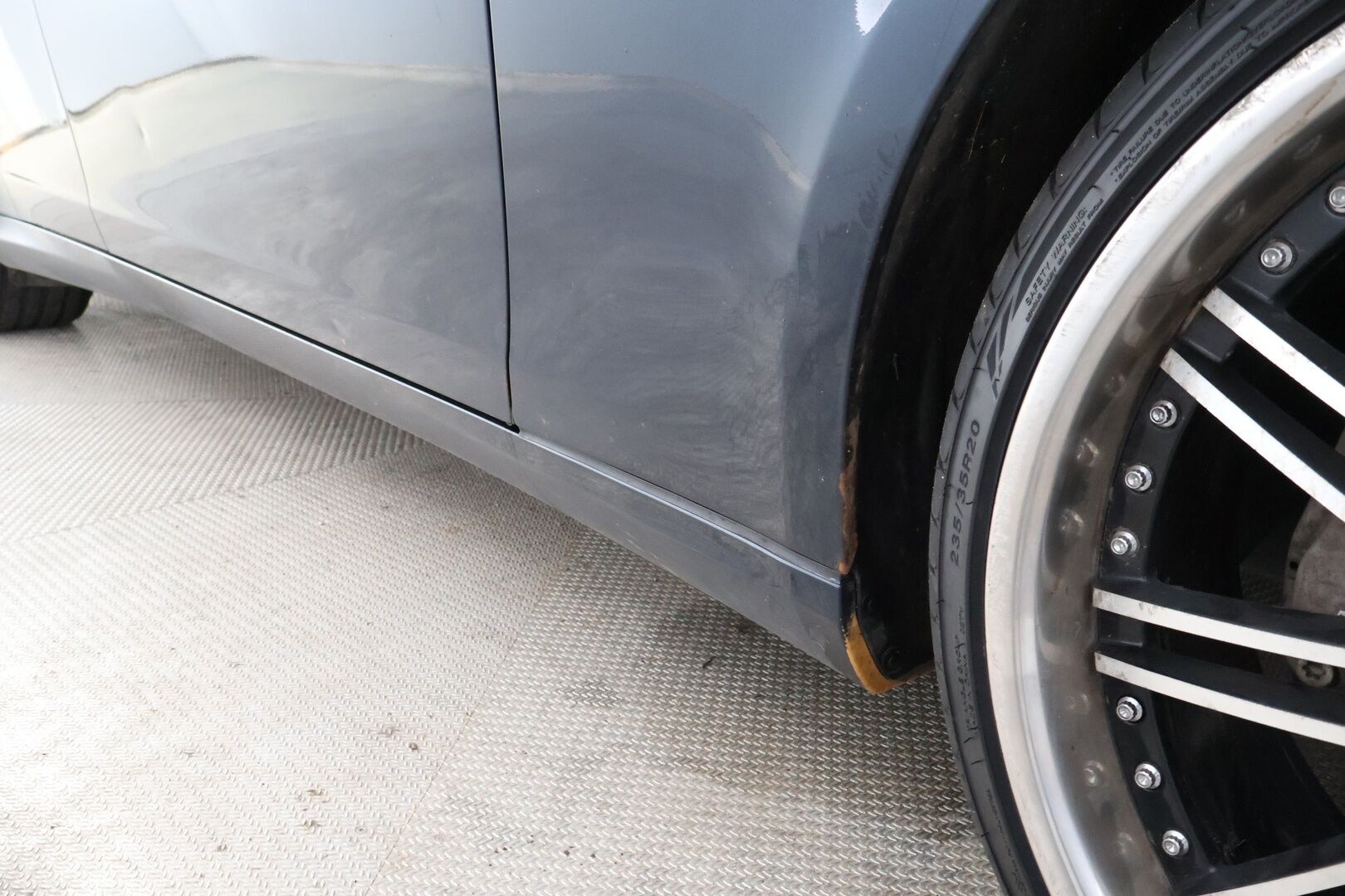 Mercedes-Benz CLS 2005 350 V6 Business A * - YritysOutlet - Myydään vain yrityksille - – Tämä auto myydään YritysOutlet -valikoimasta vain yritykselle