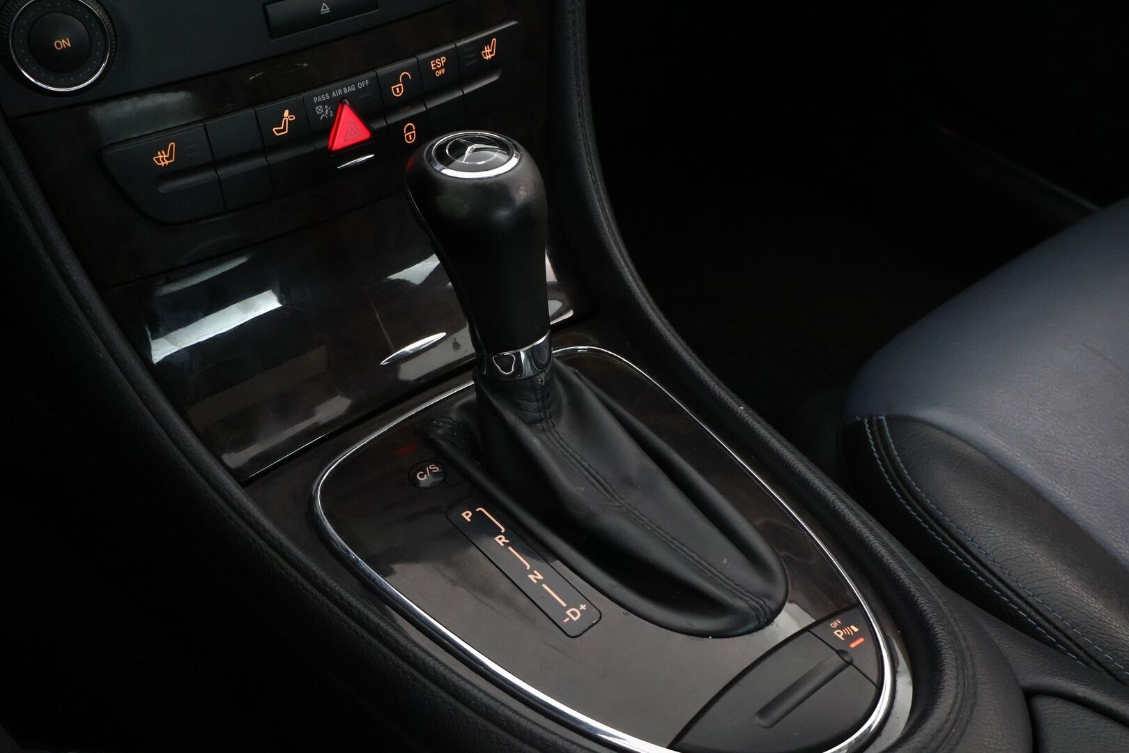 Mercedes-Benz CLS 2005 350 V6 Business A * - YritysOutlet - Myydään vain yrityksille - – Tämä auto myydään YritysOutlet -valikoimasta vain yritykselle