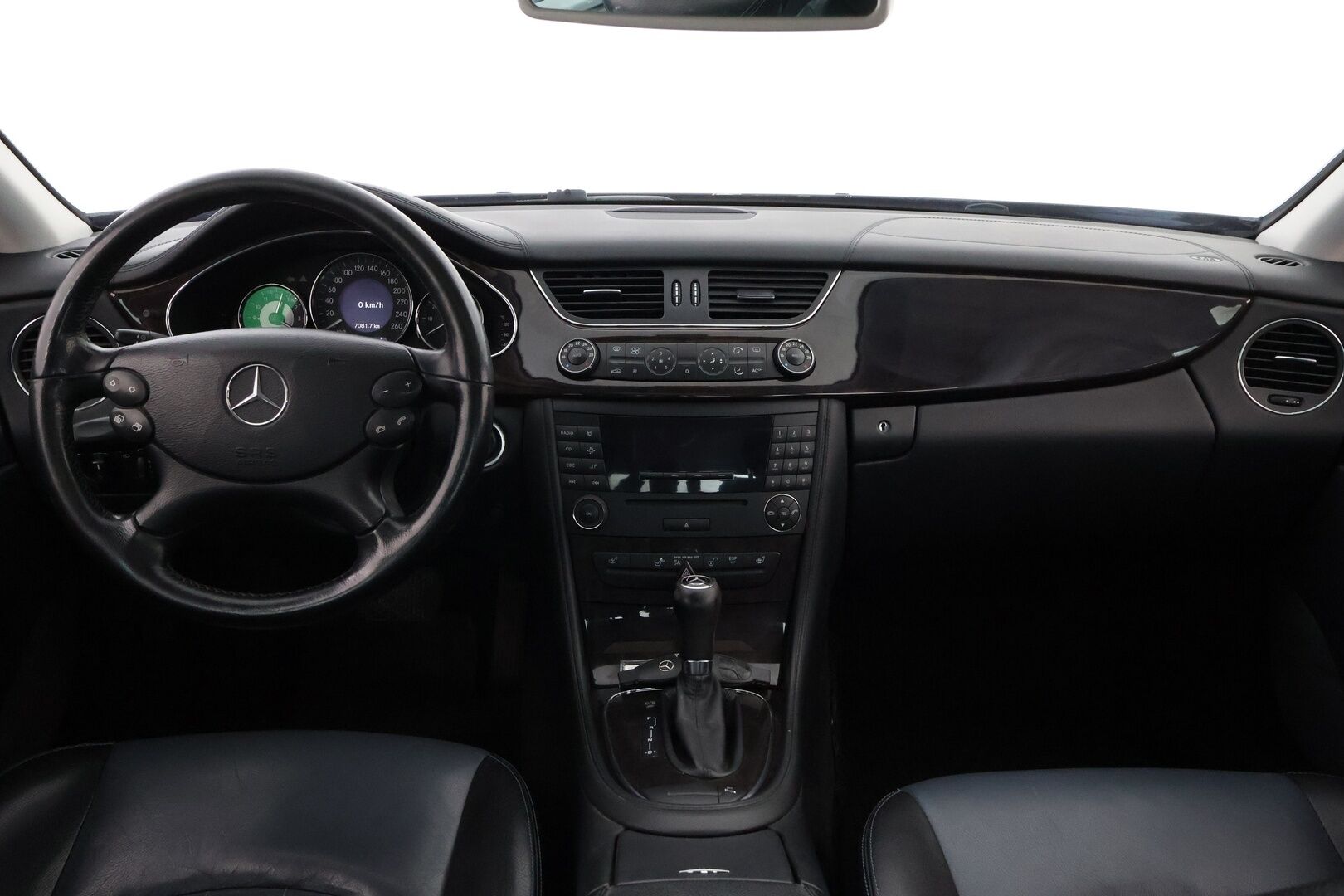 Mercedes-Benz CLS 2005 350 V6 Business A * - YritysOutlet - Myydään vain yrityksille - – Tämä auto myydään YritysOutlet -valikoimasta vain yritykselle