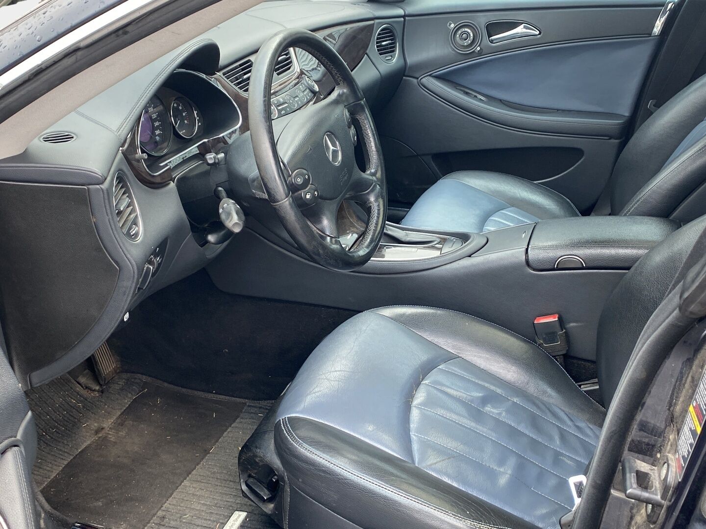 Mercedes-Benz CLS 2005 350 V6 Business A * - YritysOutlet - Myydään vain yrityksille - – Tämä auto myydään YritysOutlet -valikoimasta vain yritykselle