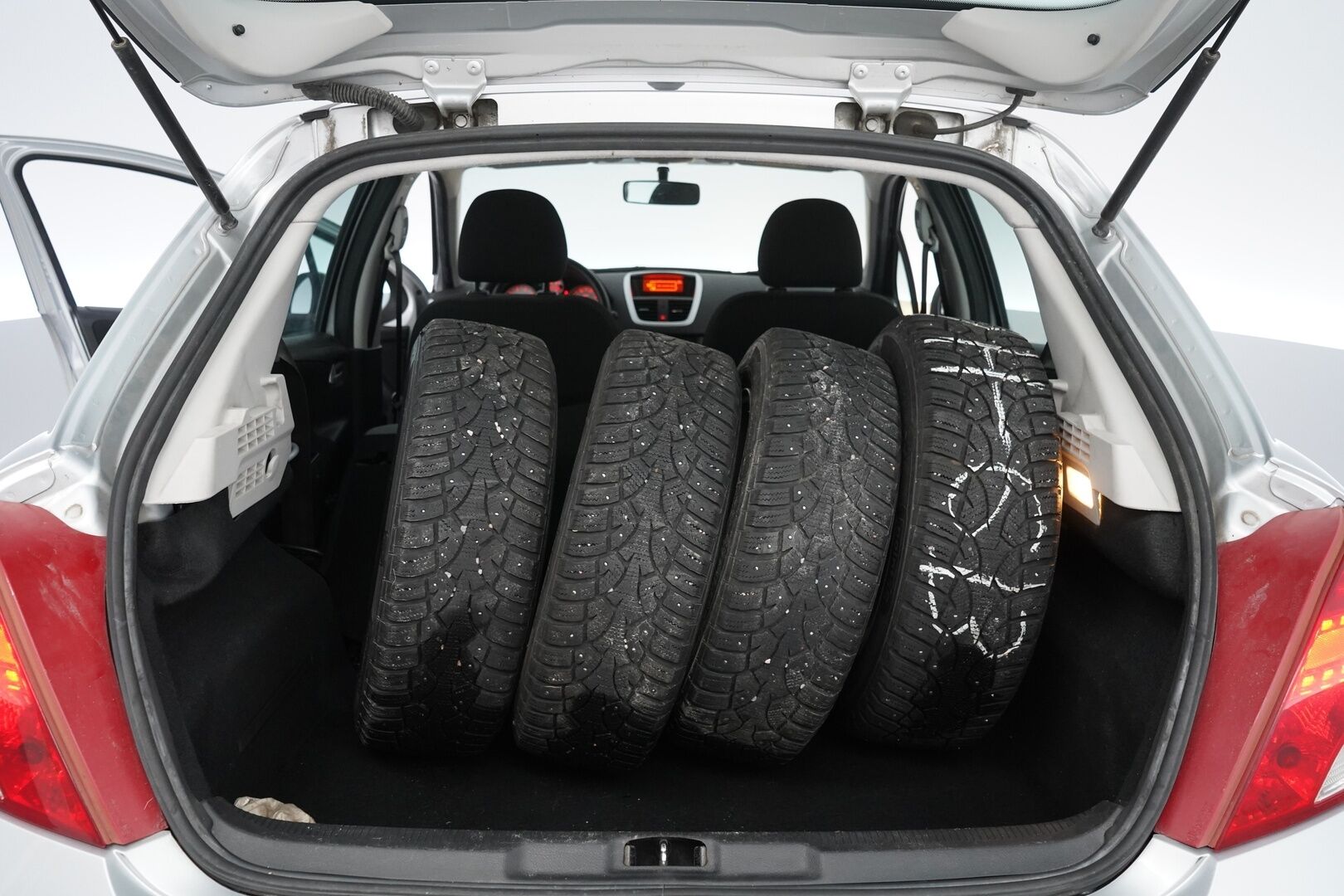 Peugeot 207 2010 - YritysOutlet - Myydään vain yrityksille - – Tämä auto myydään YritysOutlet -valikoimasta vain yritykselle