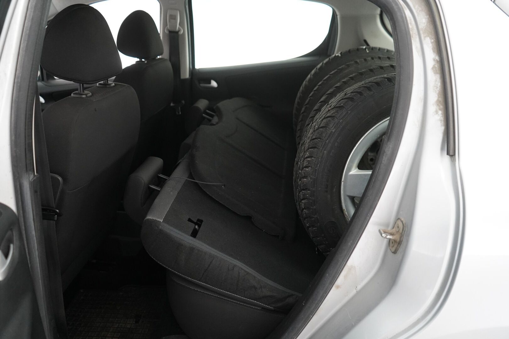 Peugeot 207 2010 - YritysOutlet - Myydään vain yrityksille - – Tämä auto myydään YritysOutlet -valikoimasta vain yritykselle