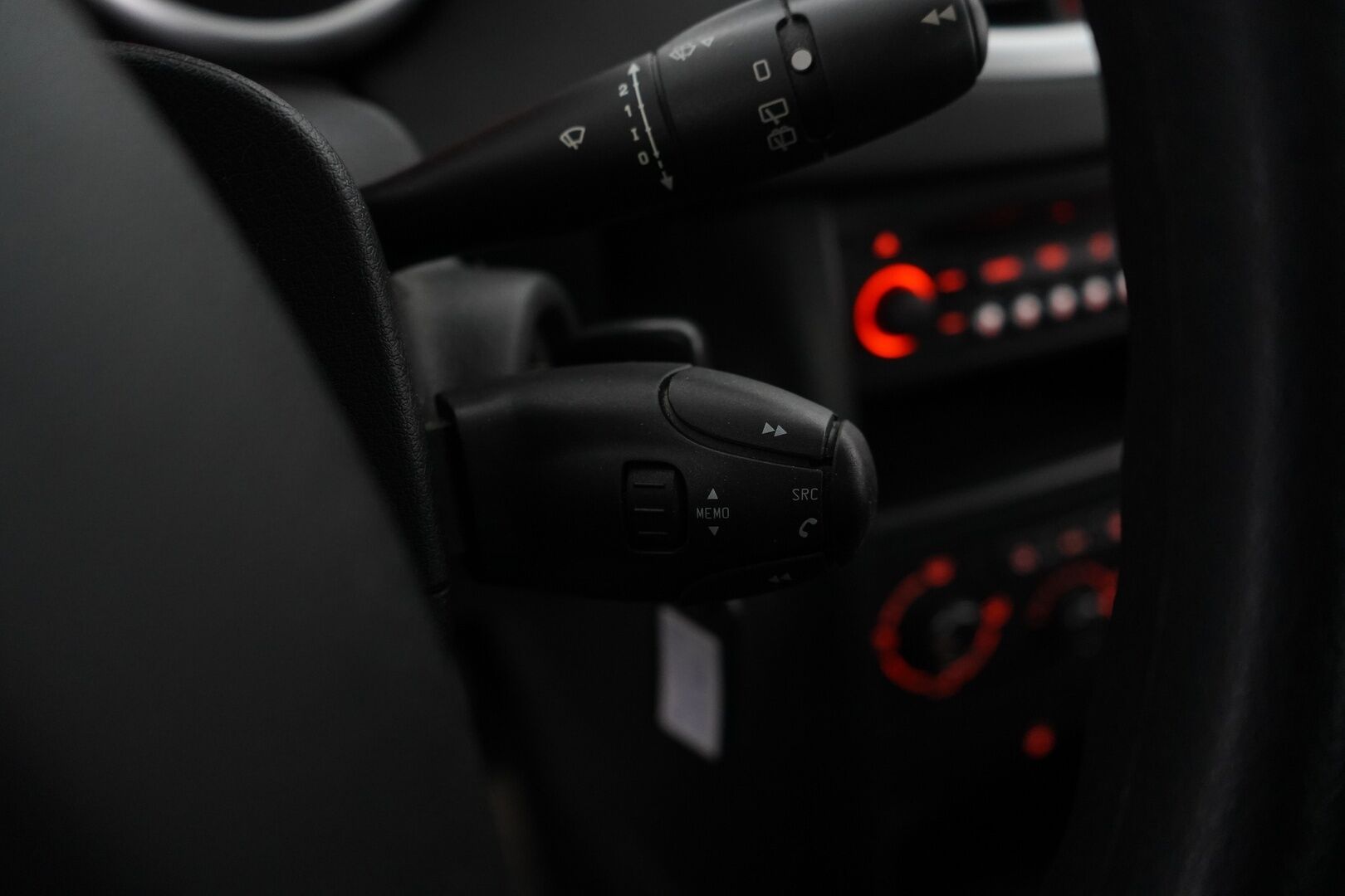 Peugeot 207 2010 - YritysOutlet - Myydään vain yrityksille - – Tämä auto myydään YritysOutlet -valikoimasta vain yritykselle