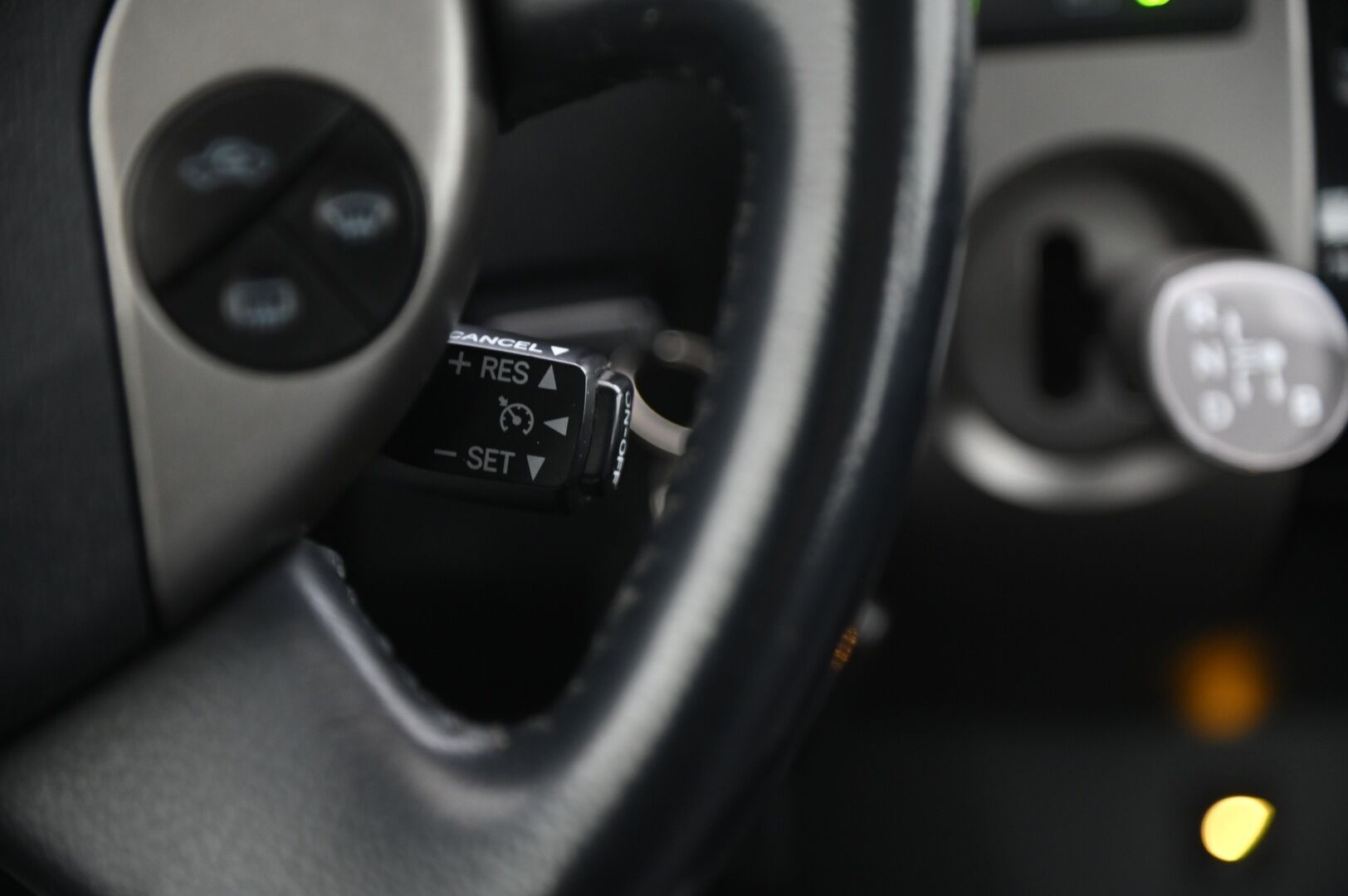 Toyota Prius 2007 1.5 Hybrid Liftback *Vakionopeudensäädin / Ilmastointi / Penkinlämmittimet* - 2x Renkaat / 2x avain / Lohkolämmitin sisätilan pistokkeella* 