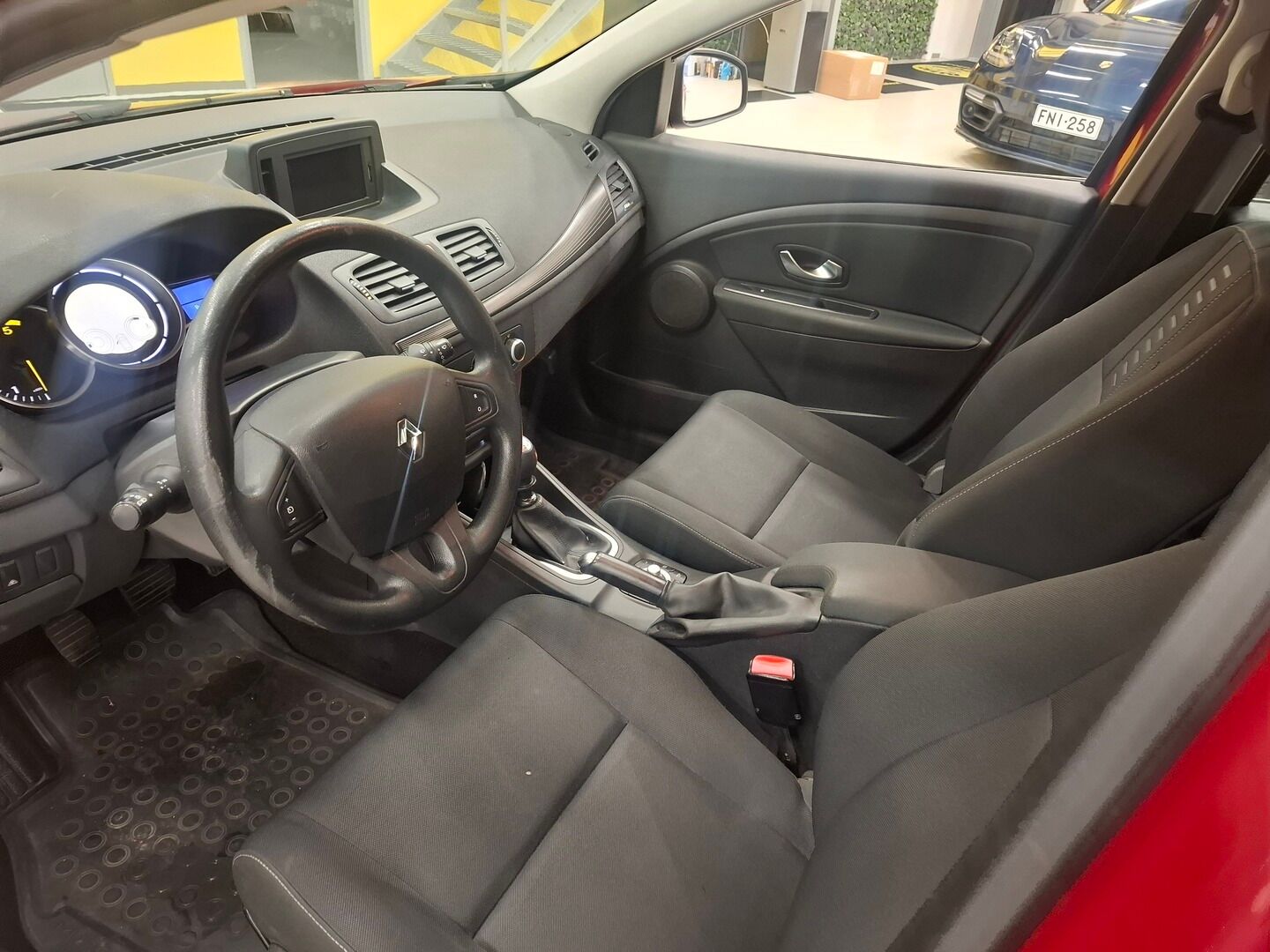 Renault Megane 2010 Sport Tourer Expression 1,9 dCi FAP ***MYYDÄÄN HUUTOKAUPAT.COM*** - ***MYYDÄÄN HUUTOKAUPAT.COM***
