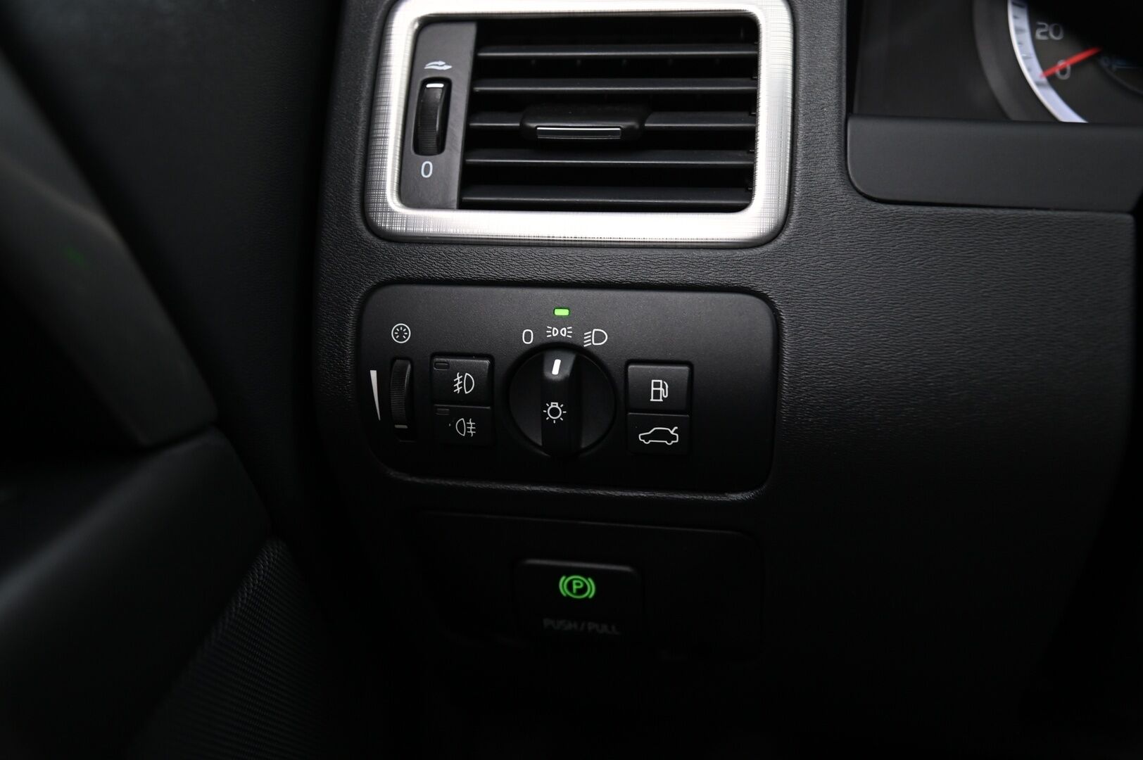 Volvo V70 2011 1,6D DRIVe Momentum Business **MYYDÄÄN HUUTOKAUPAT.COM** - **MYYDÄÄN HUUTOKAUPAT.COM**