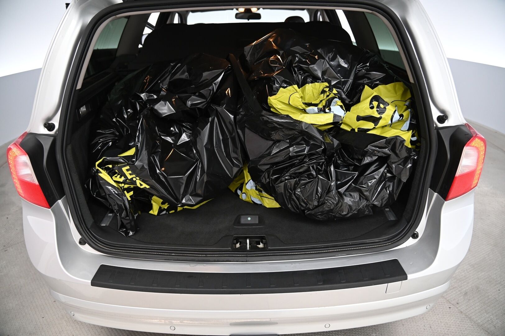 Volvo V70 2011 1,6D DRIVe Momentum Business **MYYDÄÄN HUUTOKAUPAT.COM** - **MYYDÄÄN HUUTOKAUPAT.COM**