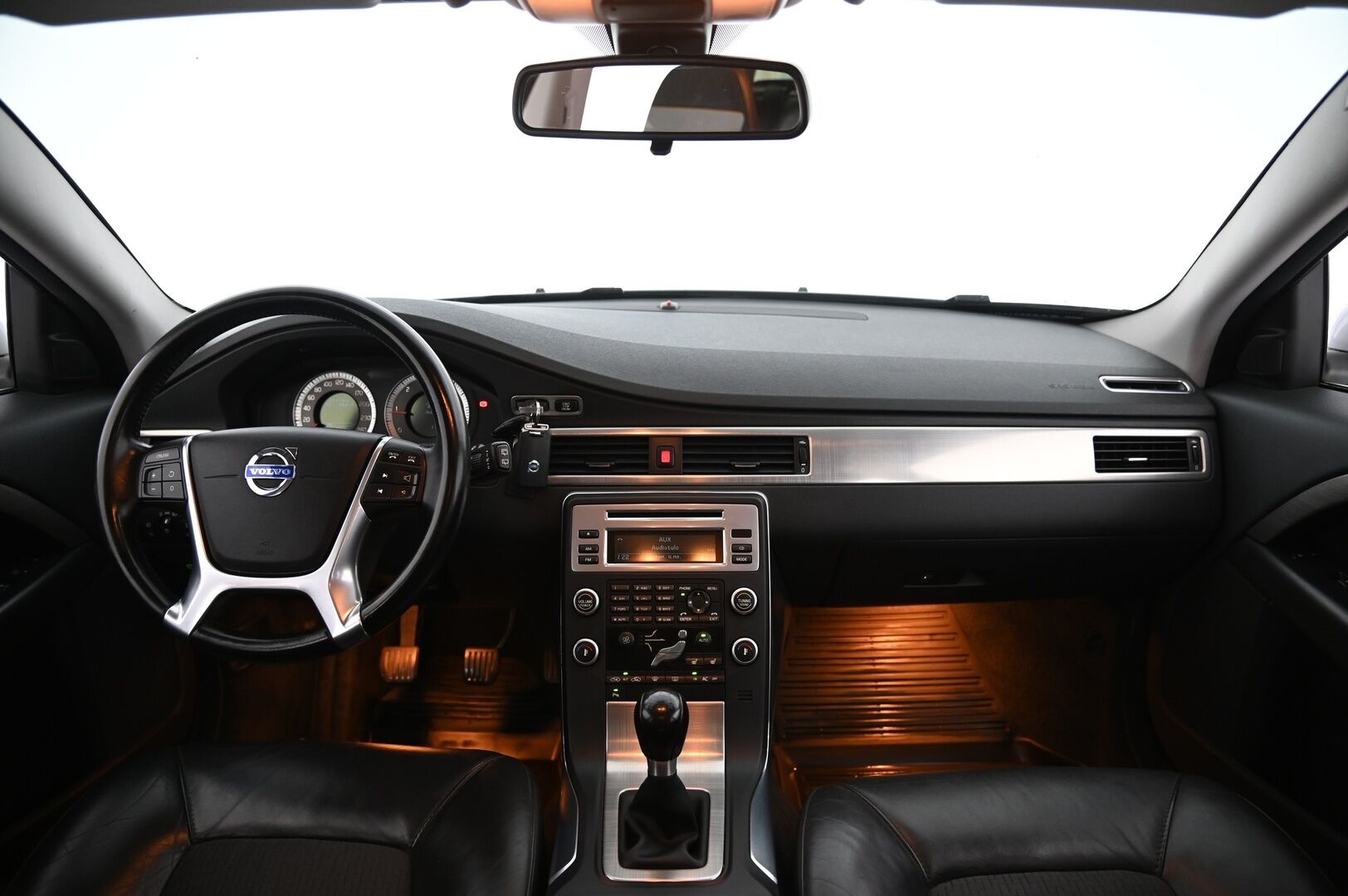 Volvo V70 2011 1,6D DRIVe Momentum Business **MYYDÄÄN HUUTOKAUPAT.COM** - **MYYDÄÄN HUUTOKAUPAT.COM**