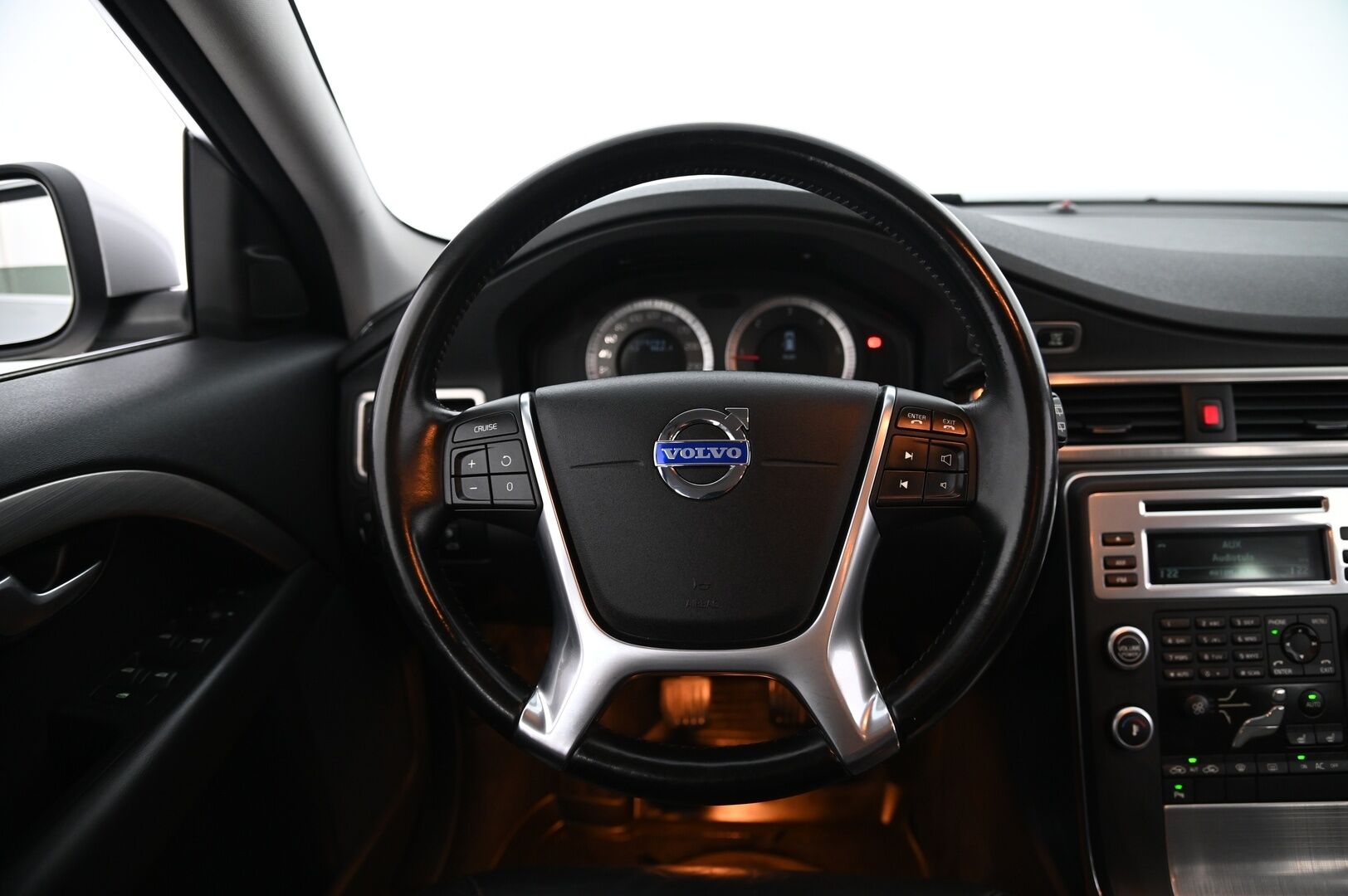Volvo V70 2011 1,6D DRIVe Momentum Business **MYYDÄÄN HUUTOKAUPAT.COM** - **MYYDÄÄN HUUTOKAUPAT.COM**
