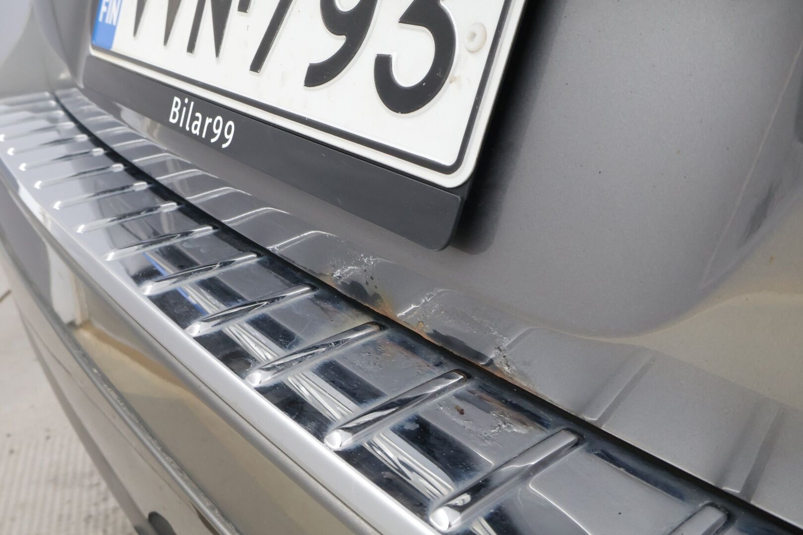 Volkswagen Touareg 2011 3,0 V6 TDI 176 kW (240 hv) 4XMOTION BlueMotion Technology Tiptronic-automaatti - YritysOutlet - Myydään vain yrityksille - Hyvät varusteet / Yritysasiakkaille myynnissä!