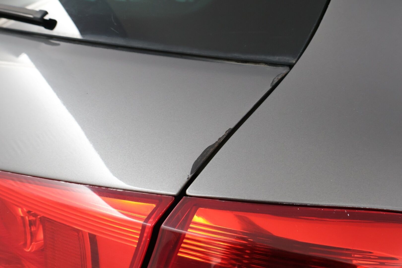 Volkswagen Touareg 2011 3,0 V6 TDI 176 kW (240 hv) 4XMOTION BlueMotion Technology Tiptronic-automaatti - YritysOutlet - Myydään vain yrityksille - Hyvät varusteet / Yritysasiakkaille myynnissä!